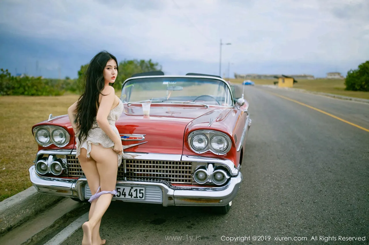 XIUREN(秀人网) NO.1463 Beautiful & Graceful Chinese Women Manuela玛鲁娜