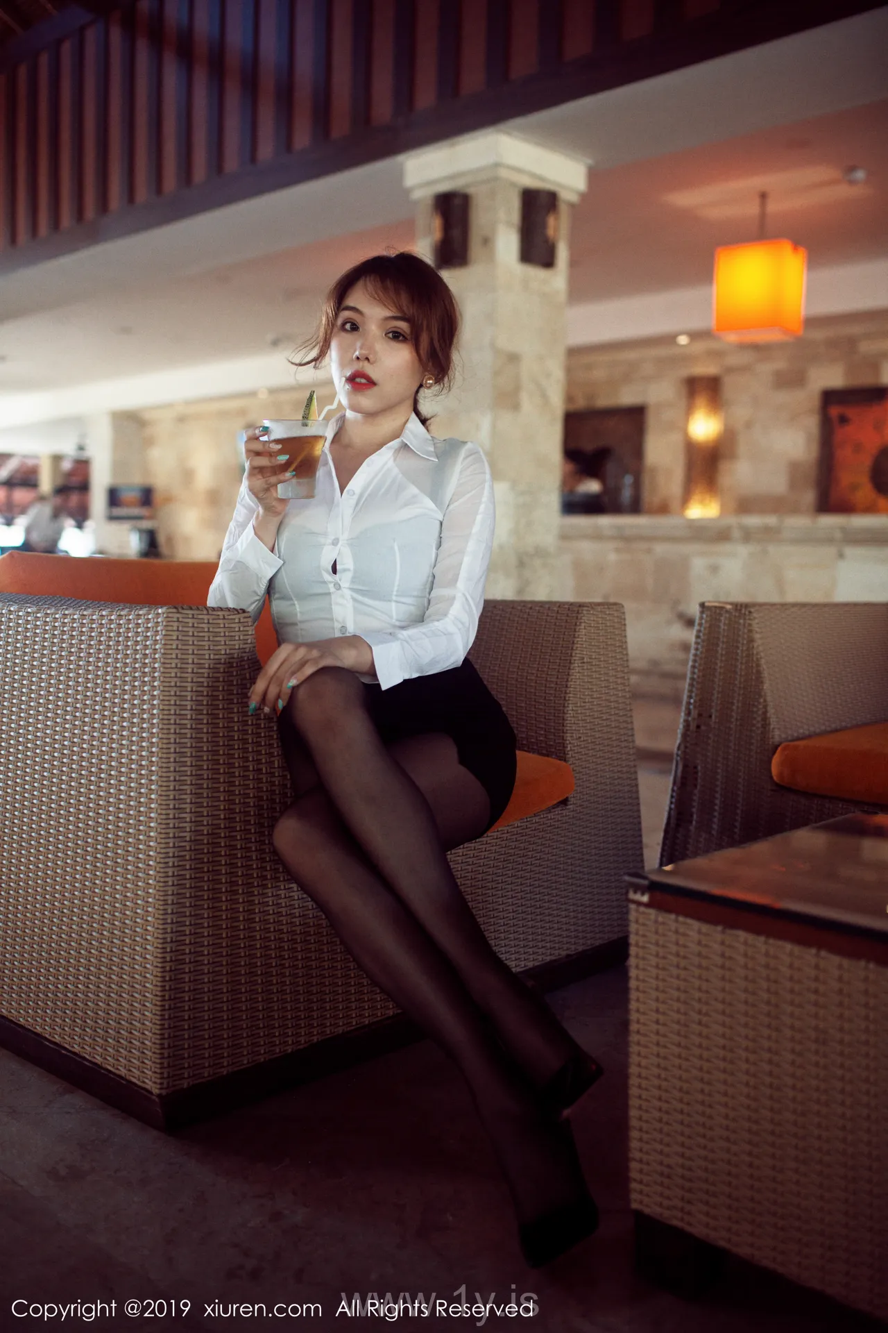 XIUREN(秀人网) NO.1606 Appealing Asian Babe 黄楽然