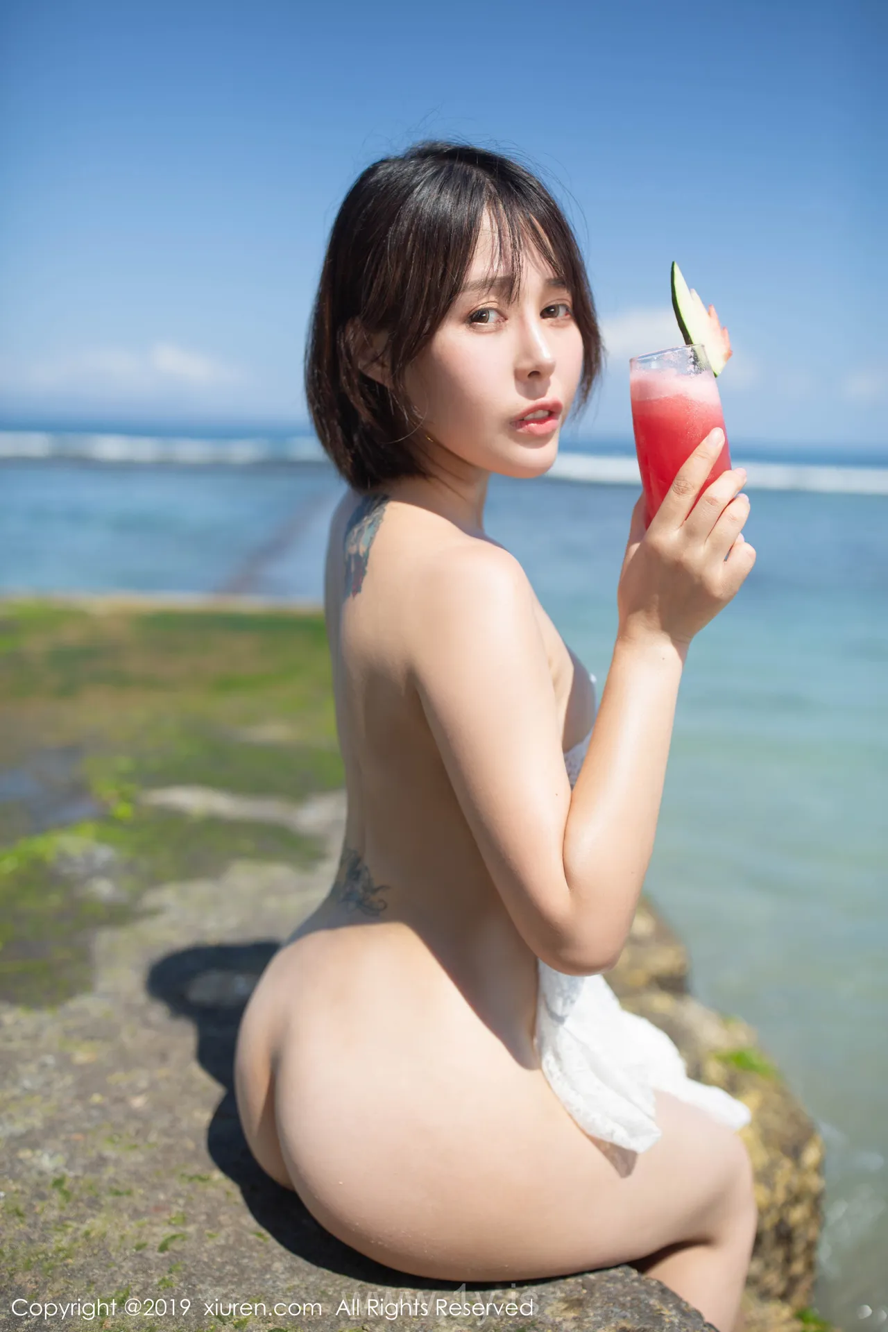 XIUREN(秀人网) NO.1612 Sexy Chinese Hottie Evelyn艾莉