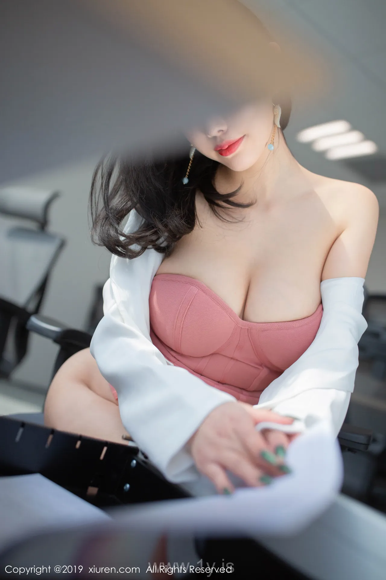 XIUREN(秀人网) NO.1743 Delightful & Slim Asian Teen 杨晨晨sugar