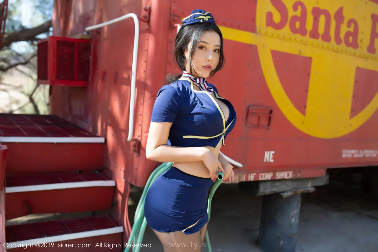 XIUREN(秀人网) NO.1755 Slim & Appealing Asian Beauty Manuela玛鲁娜