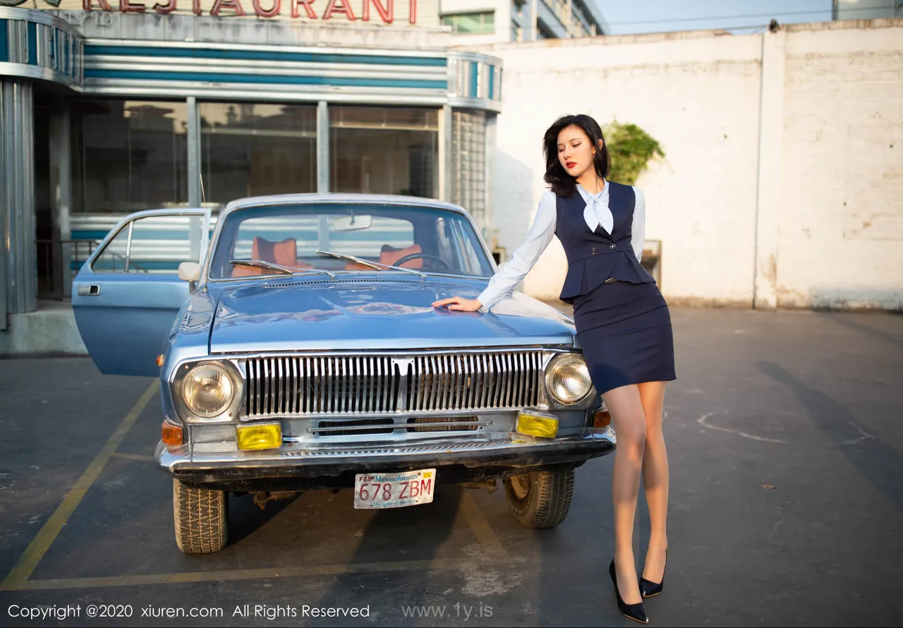 XIUREN(秀人网) NO.1979 Attractive Chinese Hottie 就是阿朱啊