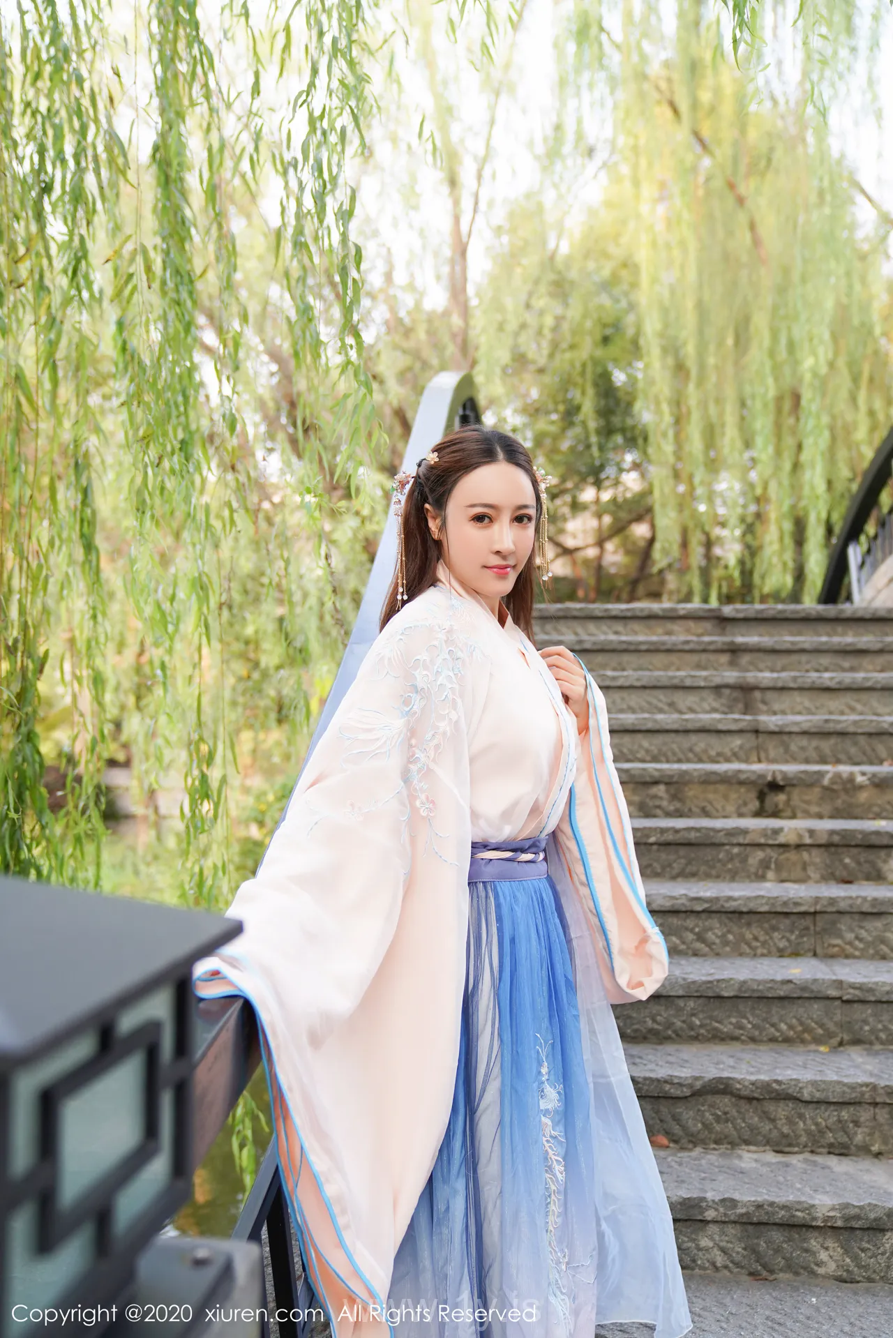 XIUREN(秀人网) NO.1983 Extraordinary Asian Beauty 周井空