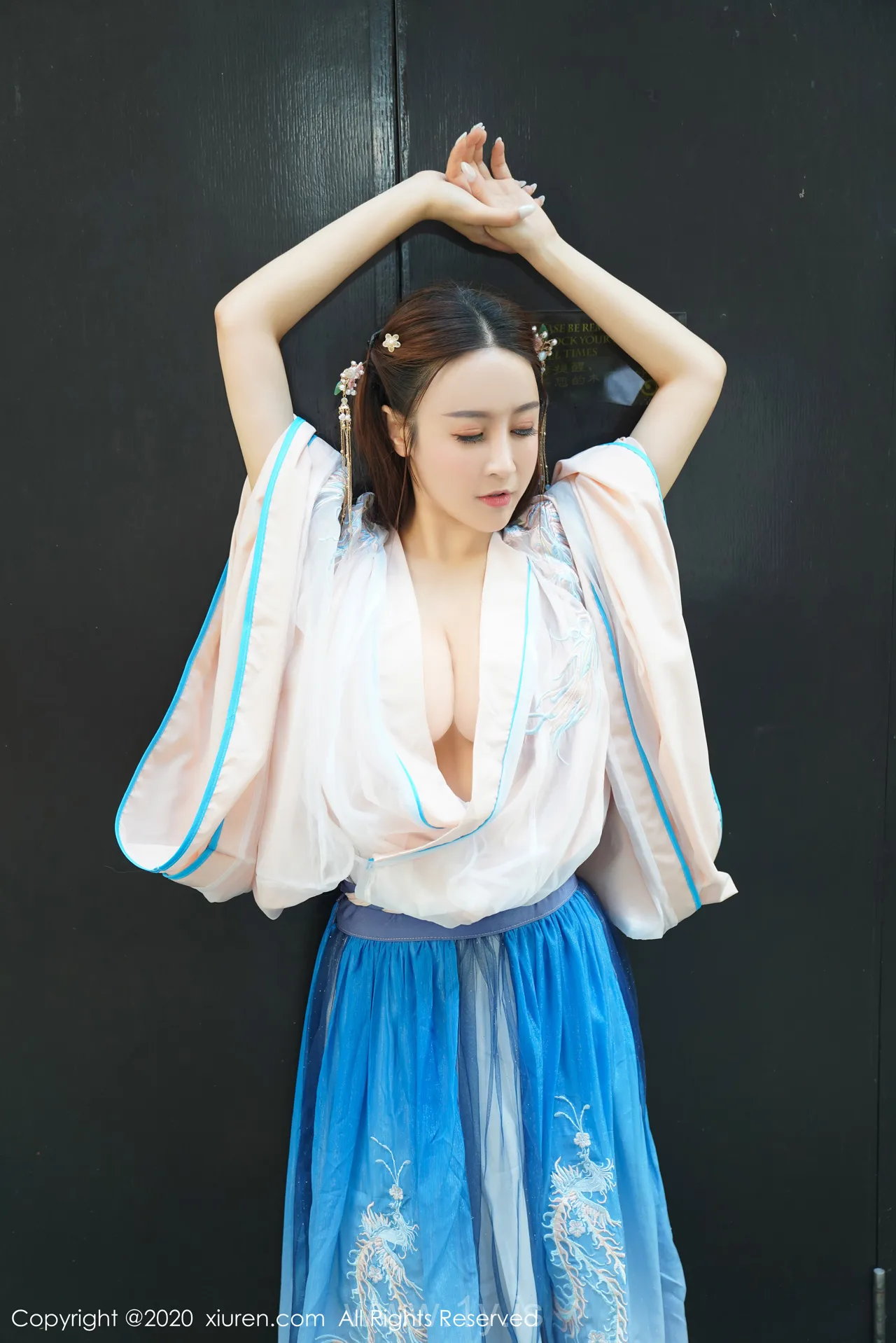 XIUREN(秀人网) NO.1983 Extraordinary Asian Beauty 周井空