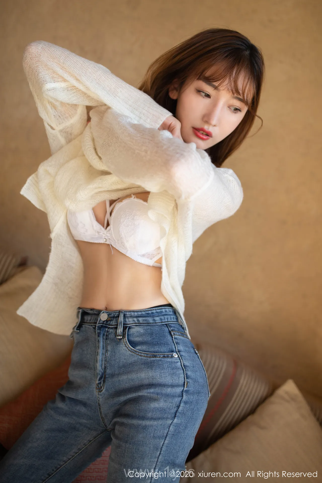 XIUREN(秀人网) NO.1988 Graceful & Sexy Asian Teen 陆萱萱
