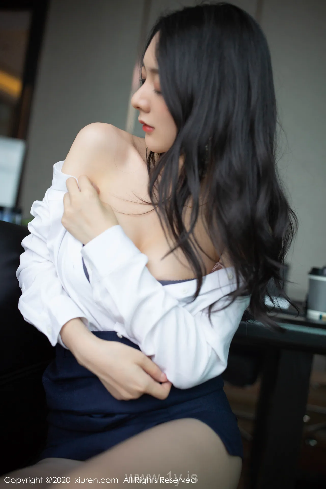 XIUREN(秀人网) NO.2056 Exquisite & Extraordinary Asian Hottie Angela小热巴