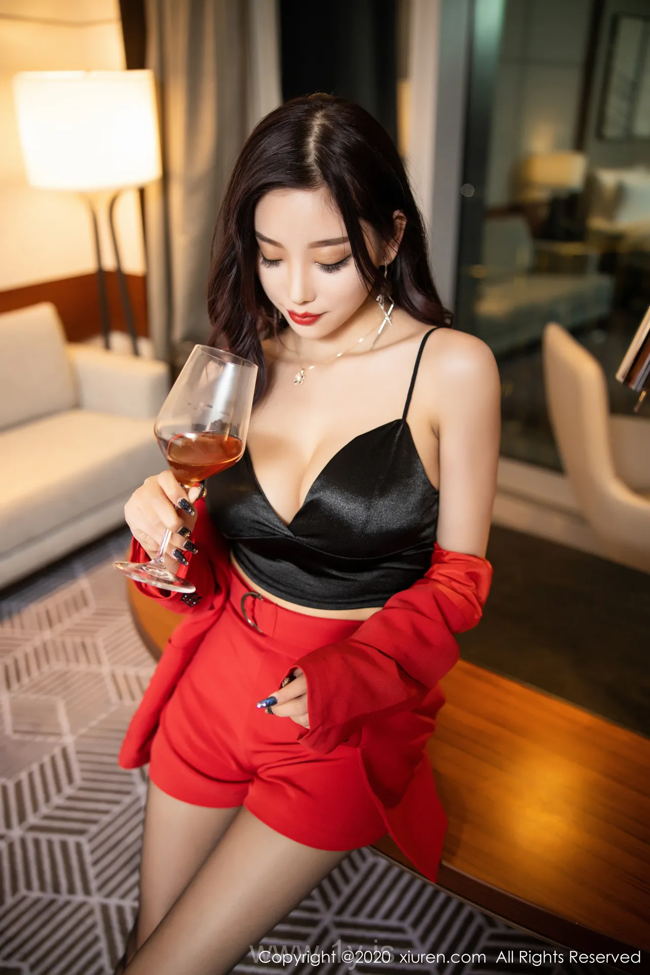 XIUREN(秀人网) NO.2122 Pretty & Attractive Asian Beauty 杨晨晨sugar