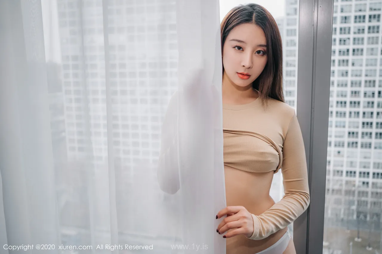 XIUREN(秀人网) NO.2124 Charming & Knockout Asian Chick 筱慧