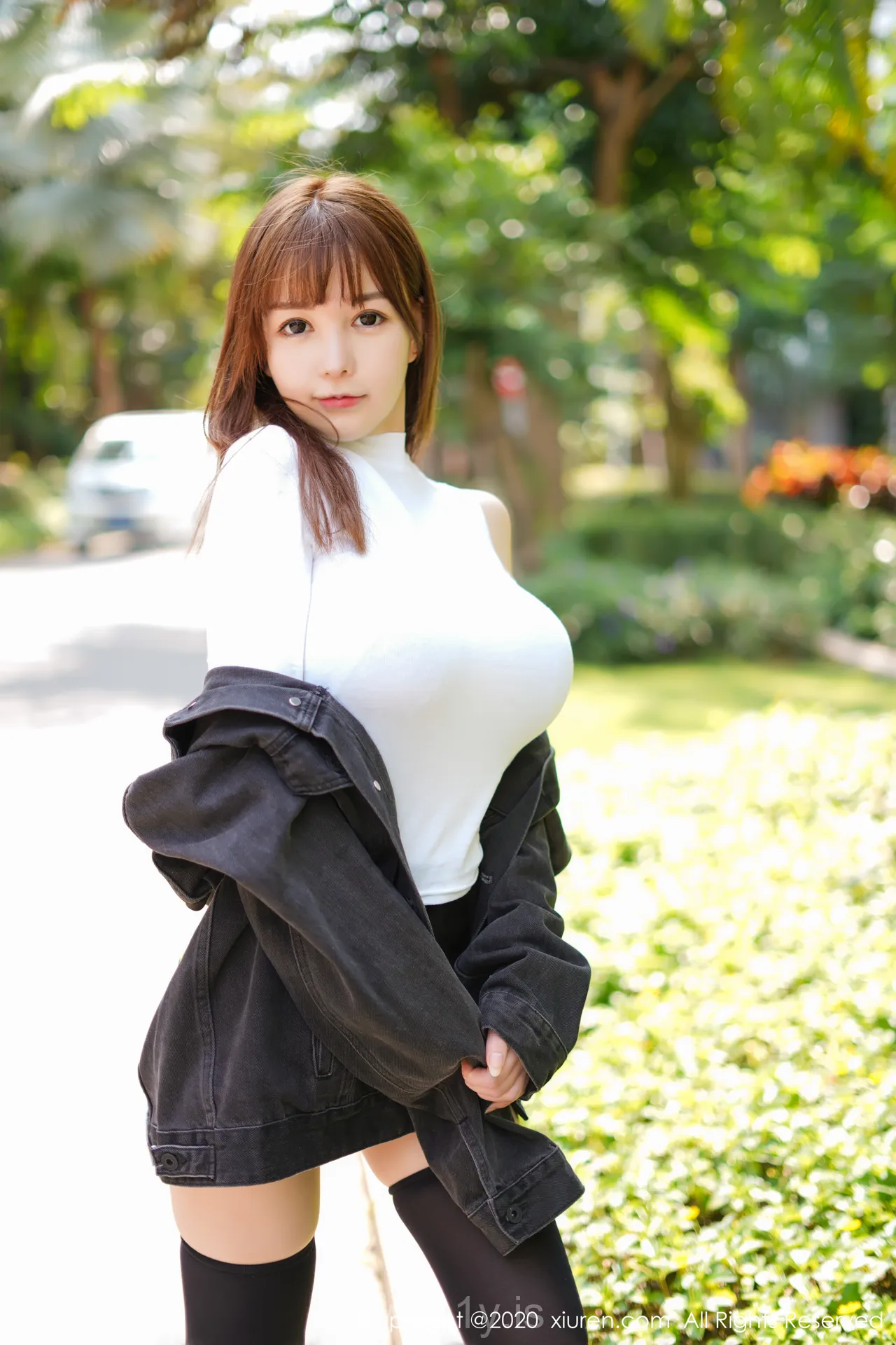 XIUREN(秀人网) NO.2147 Graceful & Well-developed Chinese Belle UU酱