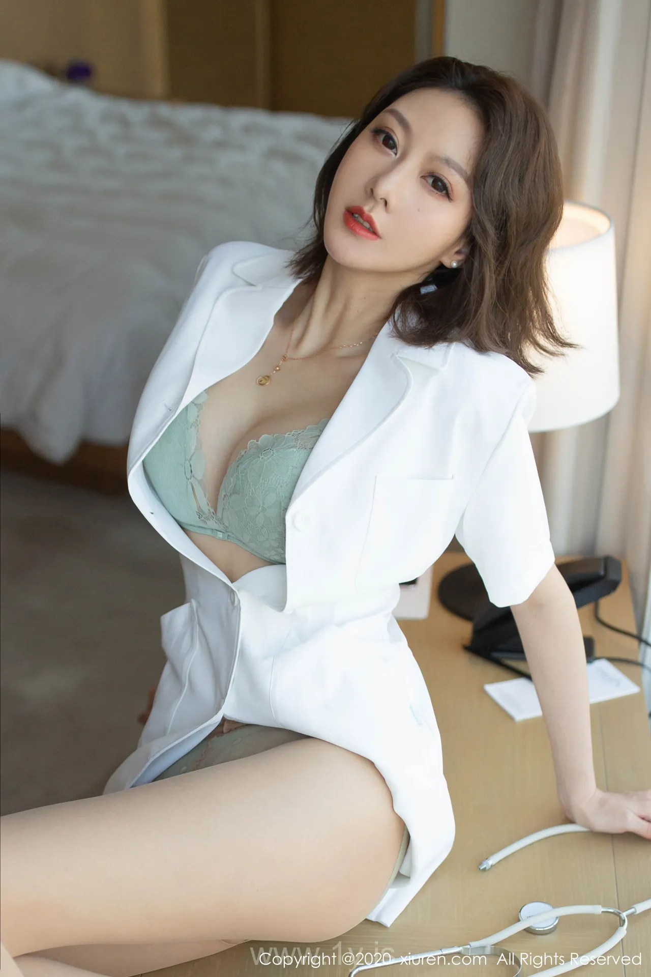 XIUREN(秀人网) NO.2199 Fancy & Elegant Chinese Beauty 艺轩