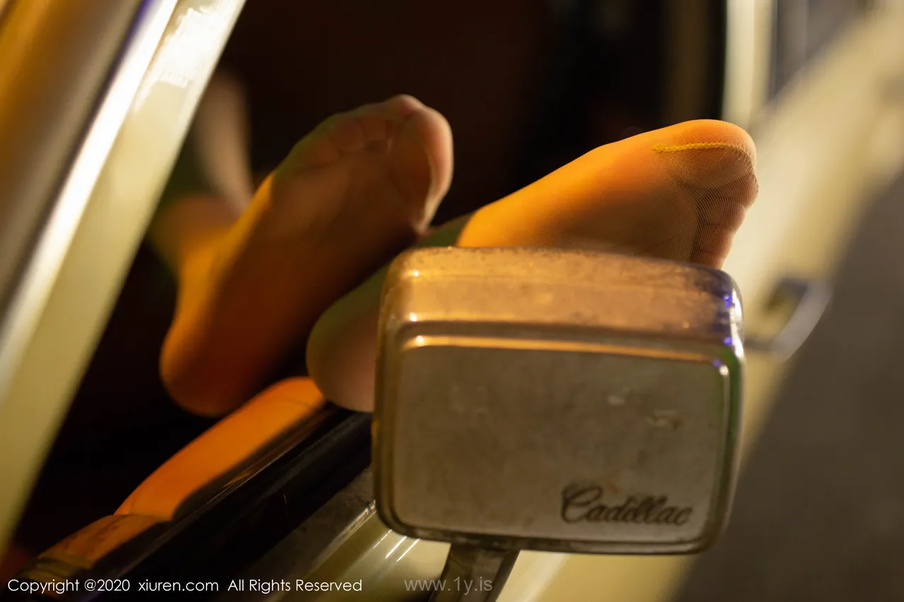 XIUREN(秀人网) NO.2222 Extraordinary Chinese Beauty 陆萱萱