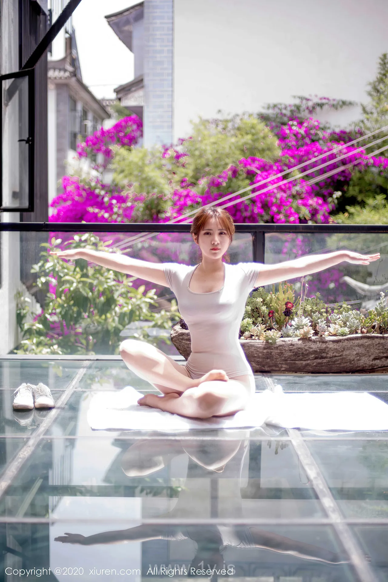 XIUREN(秀人网) NO.2370 Good-looking & Well-developed Chinese Babe 久久Aimee