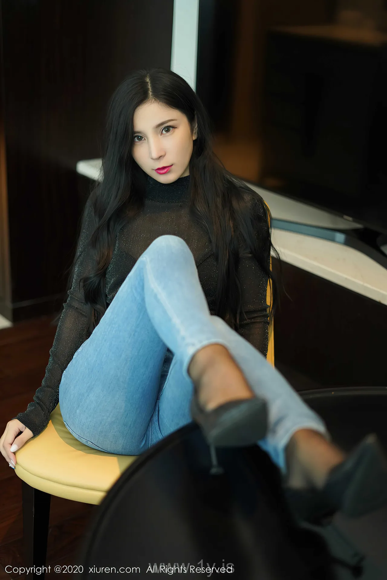 XIUREN(秀人网) NO.2386 Gorgeous Asian Homebody Girl 小蛮妖Yummy