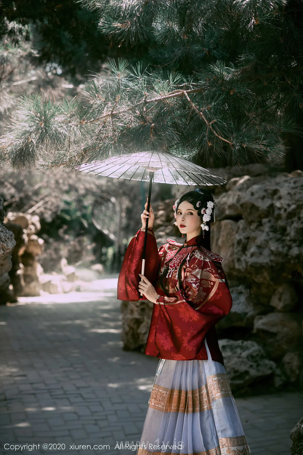 XIUREN(秀人网) NO.2395 Well Done & Exquisite Asian Women 小蛮妖Yummy