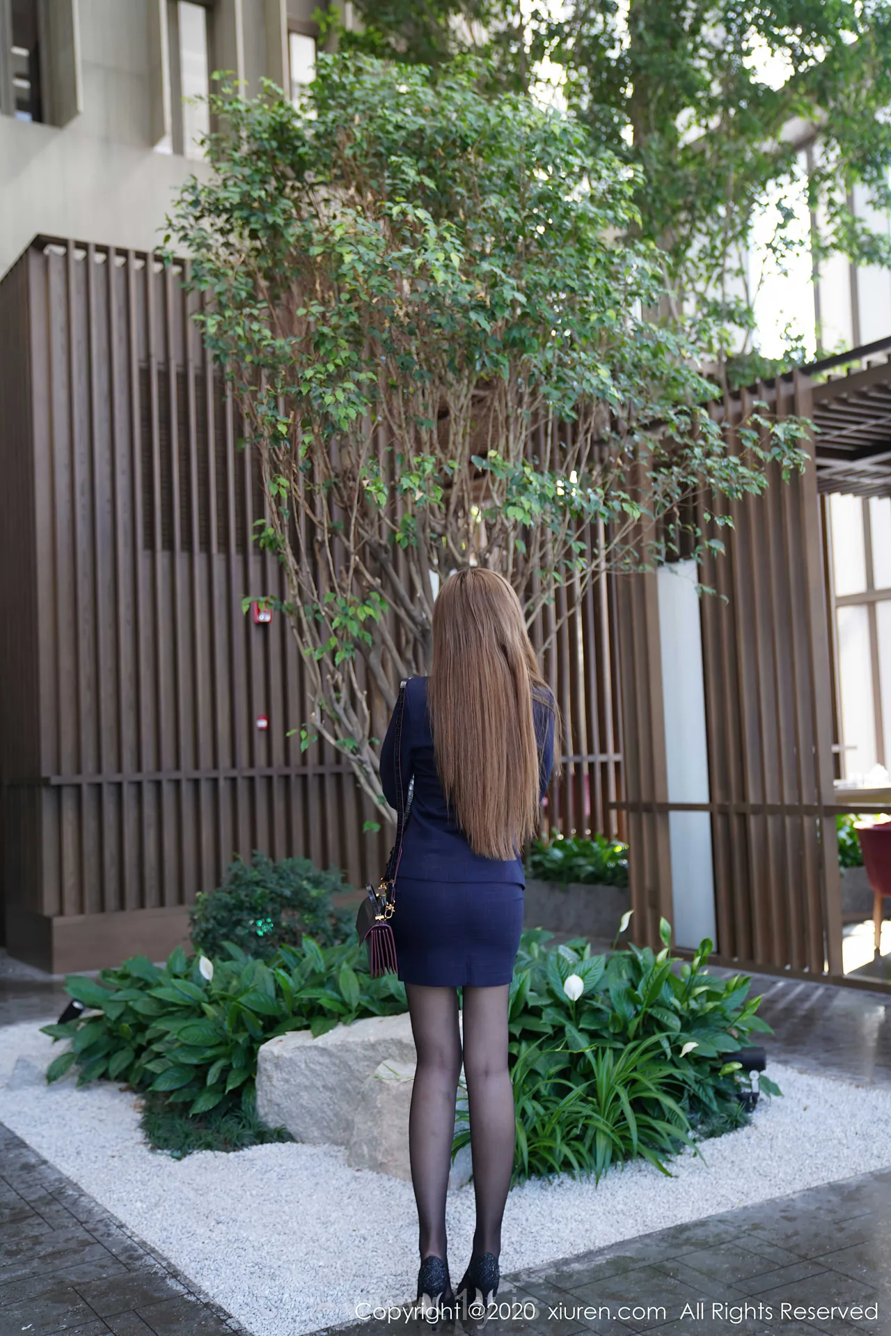 XIUREN(秀人网) NO.2396 Classy & Trendy Chinese Hottie 柴婉艺Averie