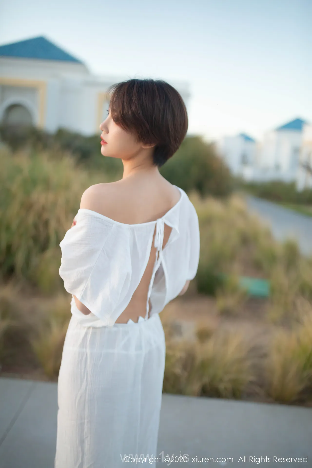 XIUREN(秀人网) NO.2405 Breathtaking Asian Hottie 冯木木IRIS