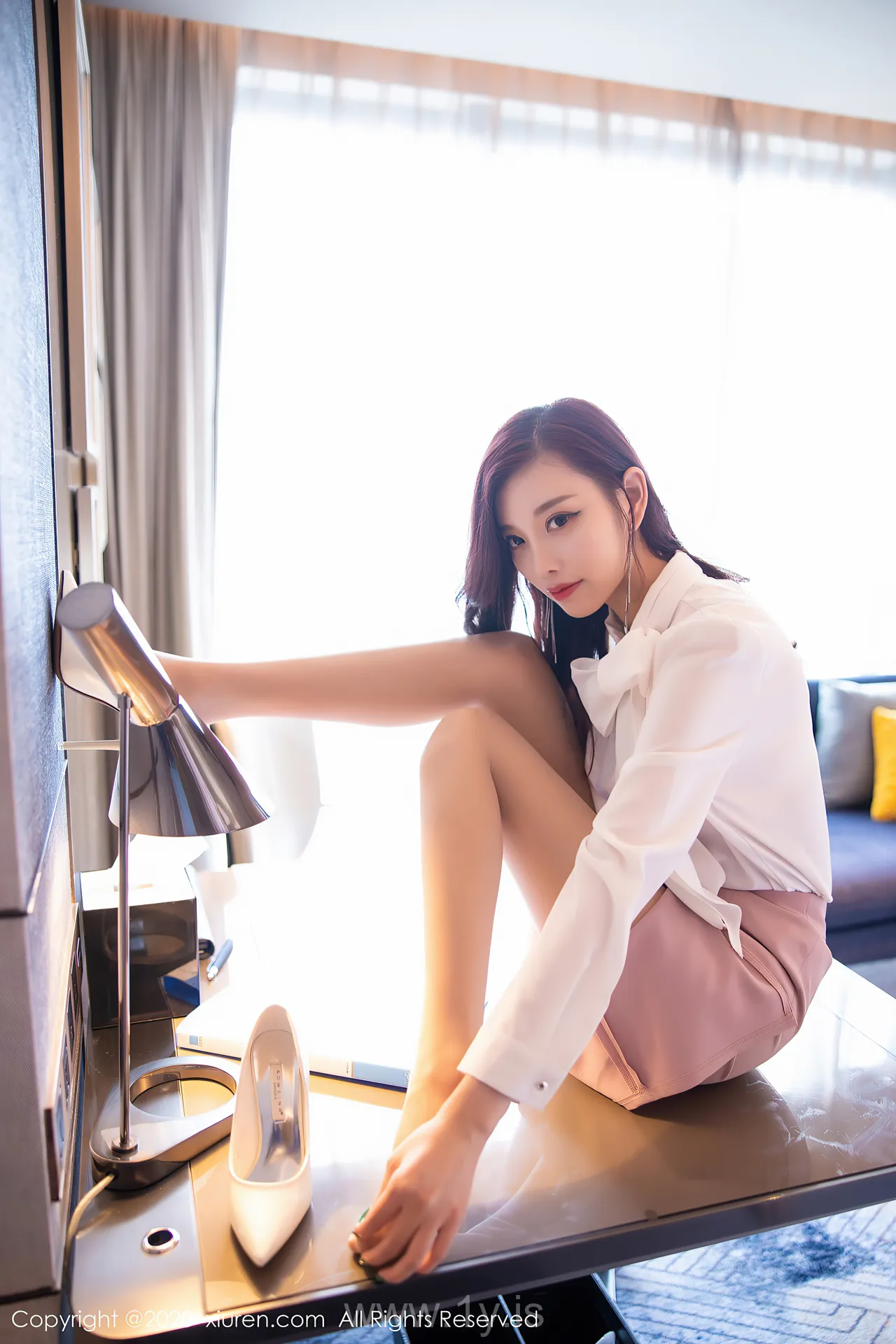 XIUREN(秀人网) NO.2431 Fashionable & Good-looking Chinese Girl 杨晨晨sugar