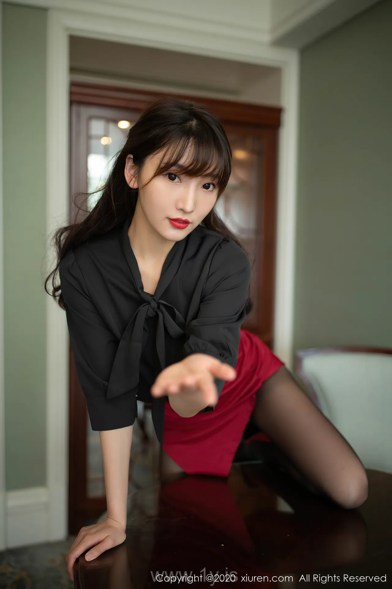 XIUREN(秀人网) NO.2498 Irresistible Chinese Women 陆萱萱