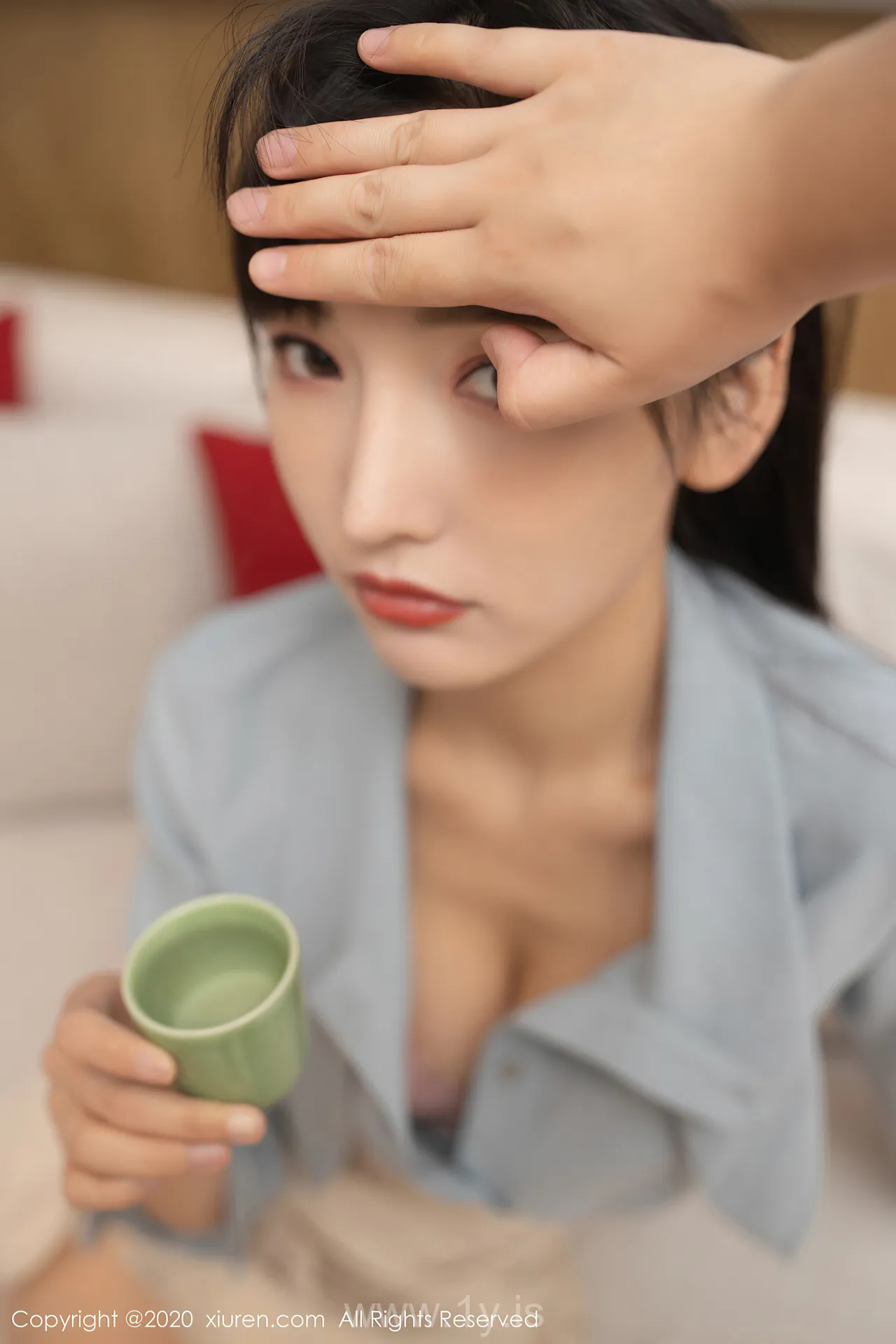 XIUREN(秀人网) NO.2750 Gorgeous Chinese Cougar 陆萱萱