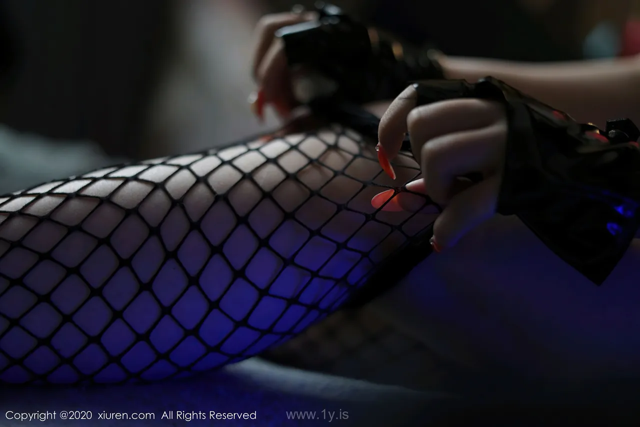 XIUREN(秀人网) NO.2802 Trendy Asian Peri 小波多