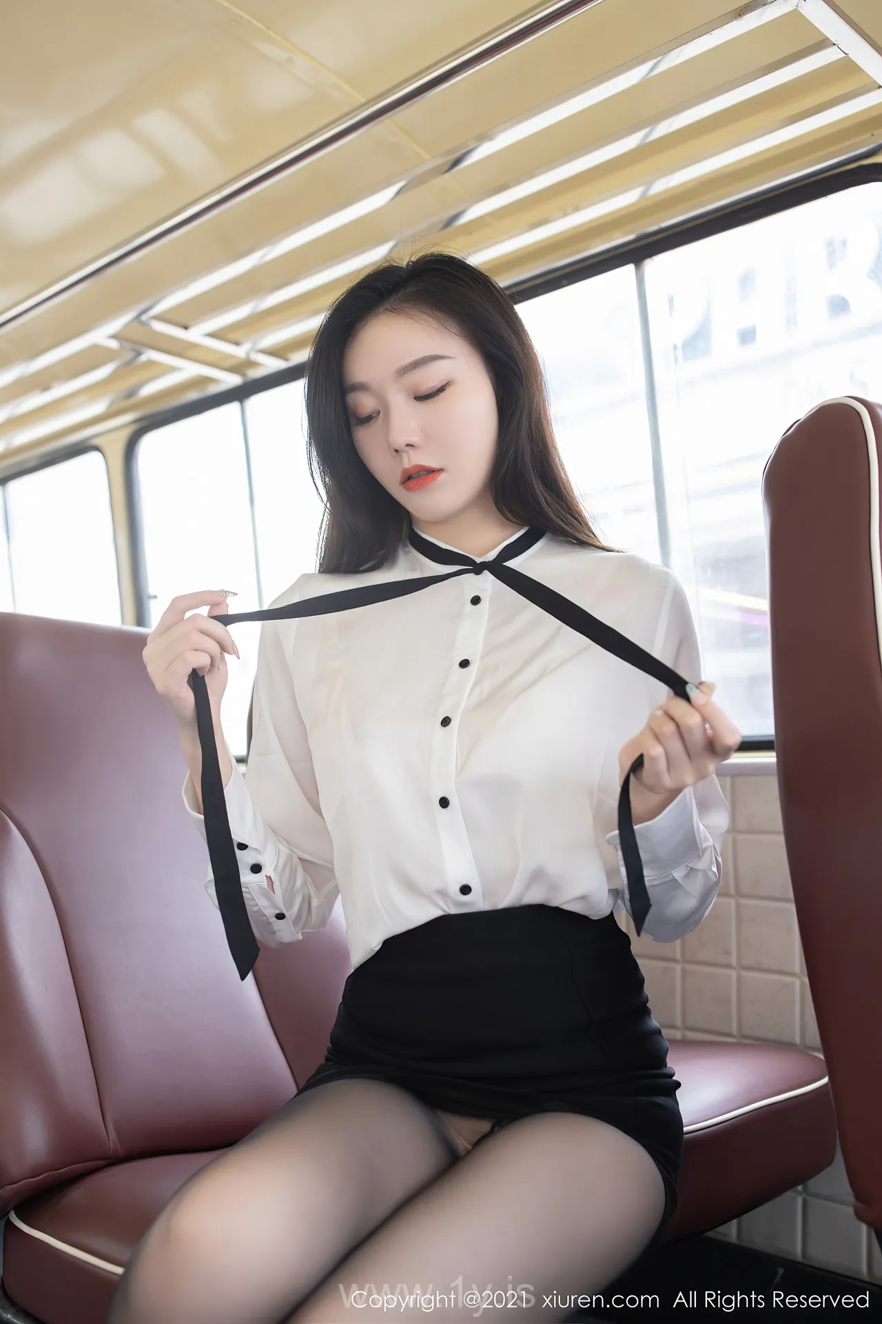 XIUREN(秀人网) NO.3020 Slender Asian Mature Princess 安然Maleah