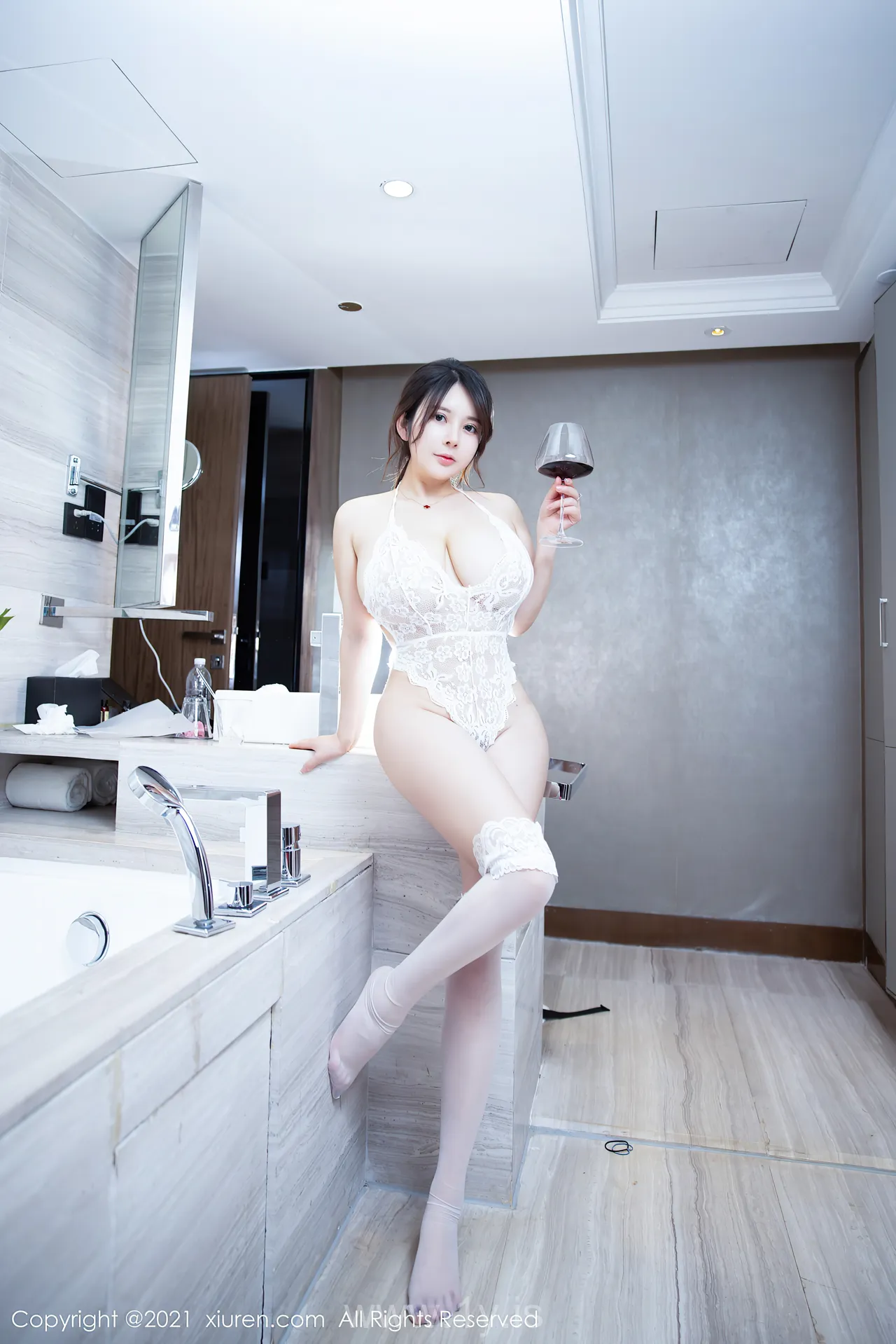 XIUREN(秀人网) NO.3121 Fashionable & Elegant Asian Women 奶油妹妹