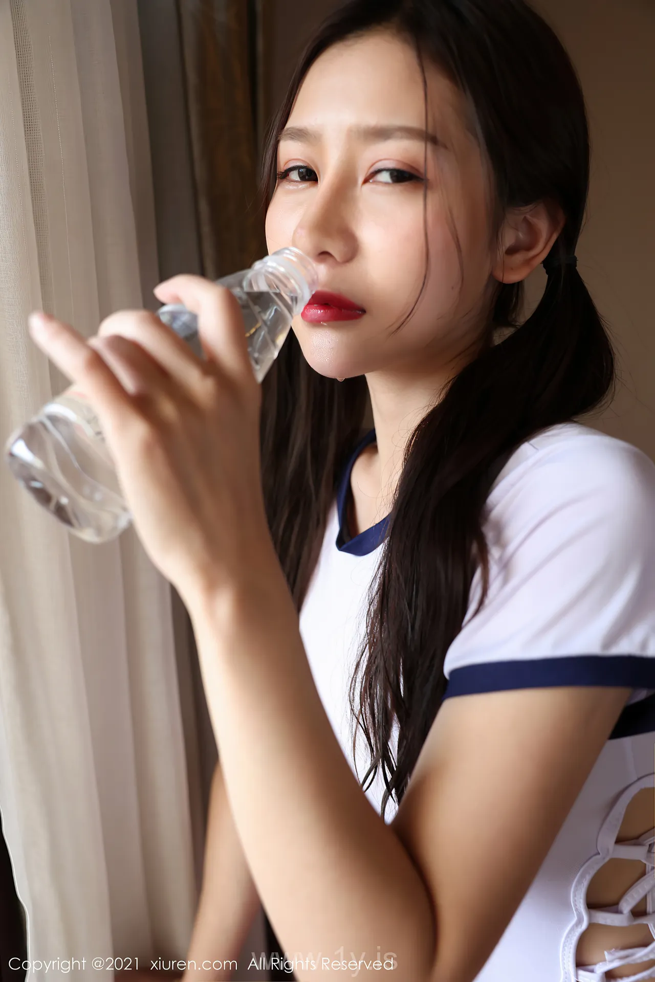 XIUREN(秀人网) NO.3201 Charming Asian Homebody Girl 尹甜甜