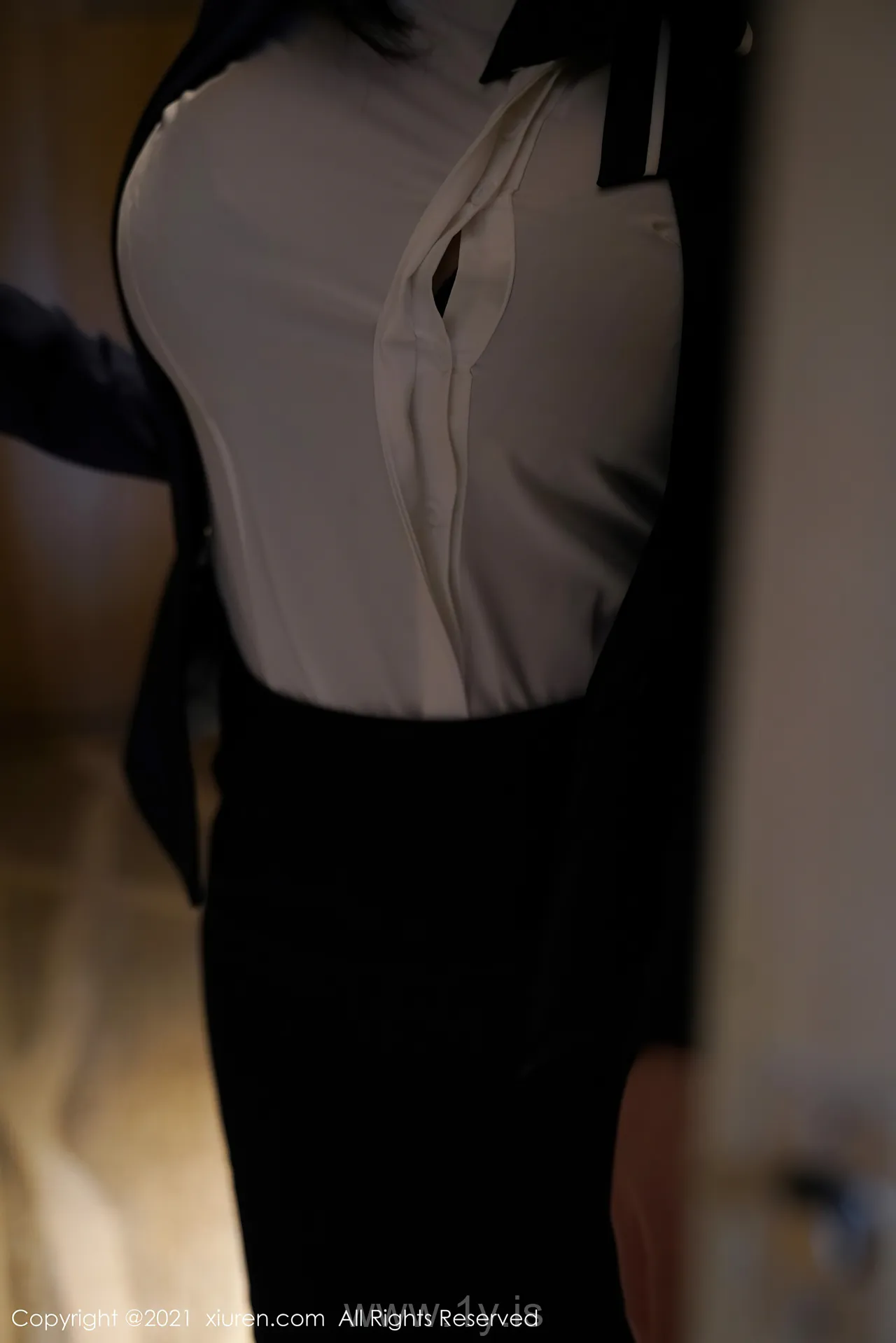 XIUREN(秀人网) NO.3221 Refined & Breathtaking Chinese Women 晓鱼酱