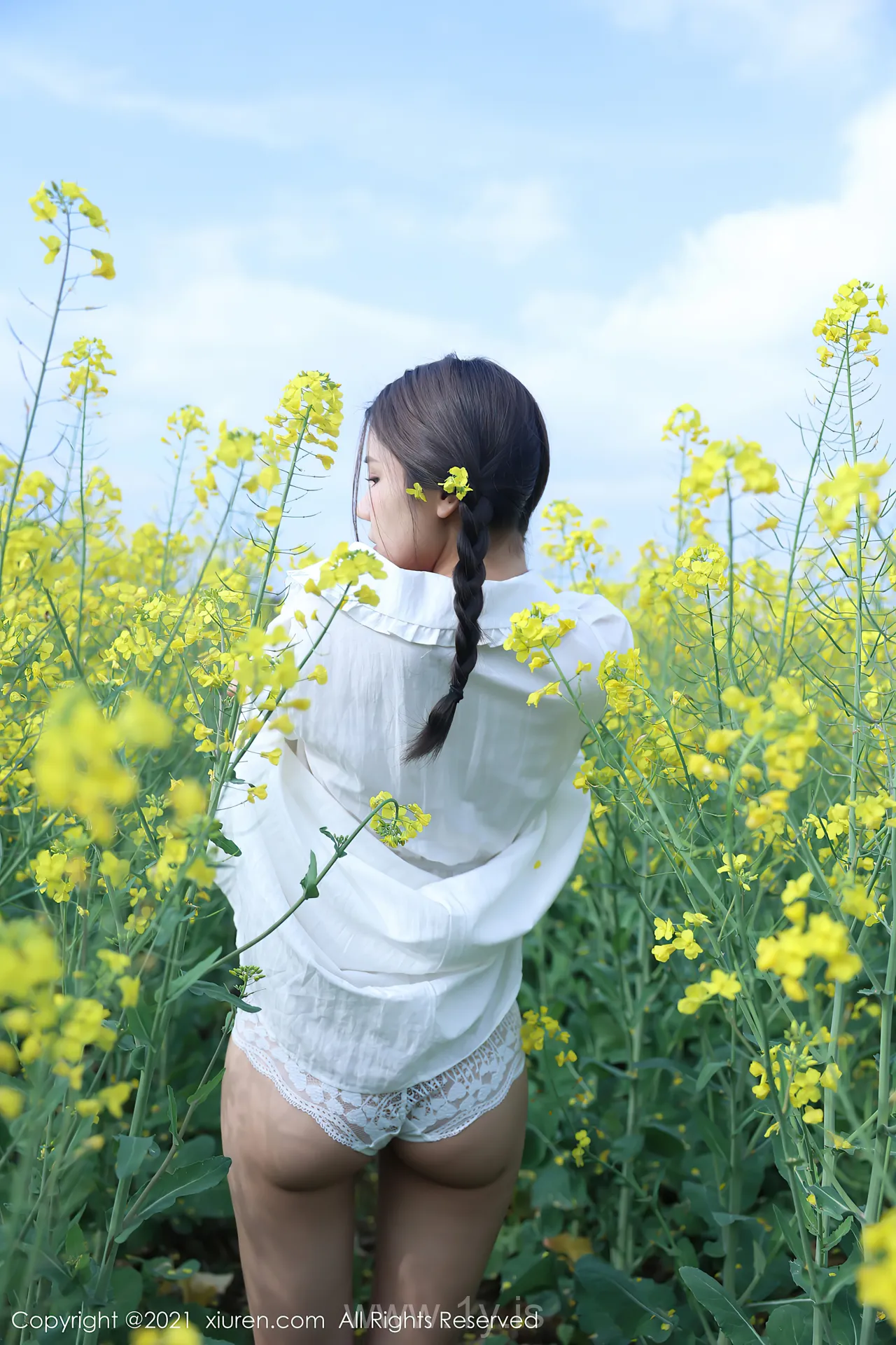 XIUREN(秀人网) NO.3276 Well-developed & Gorgeous Chinese Women 夏西CiCi