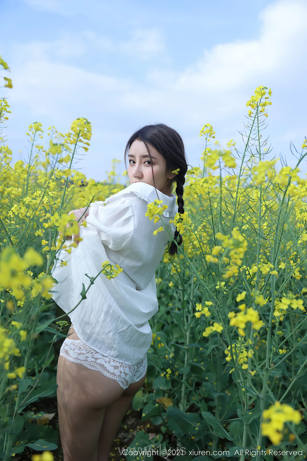 XIUREN(秀人网) NO.3276 Well-developed & Gorgeous Chinese Women 夏西CiCi