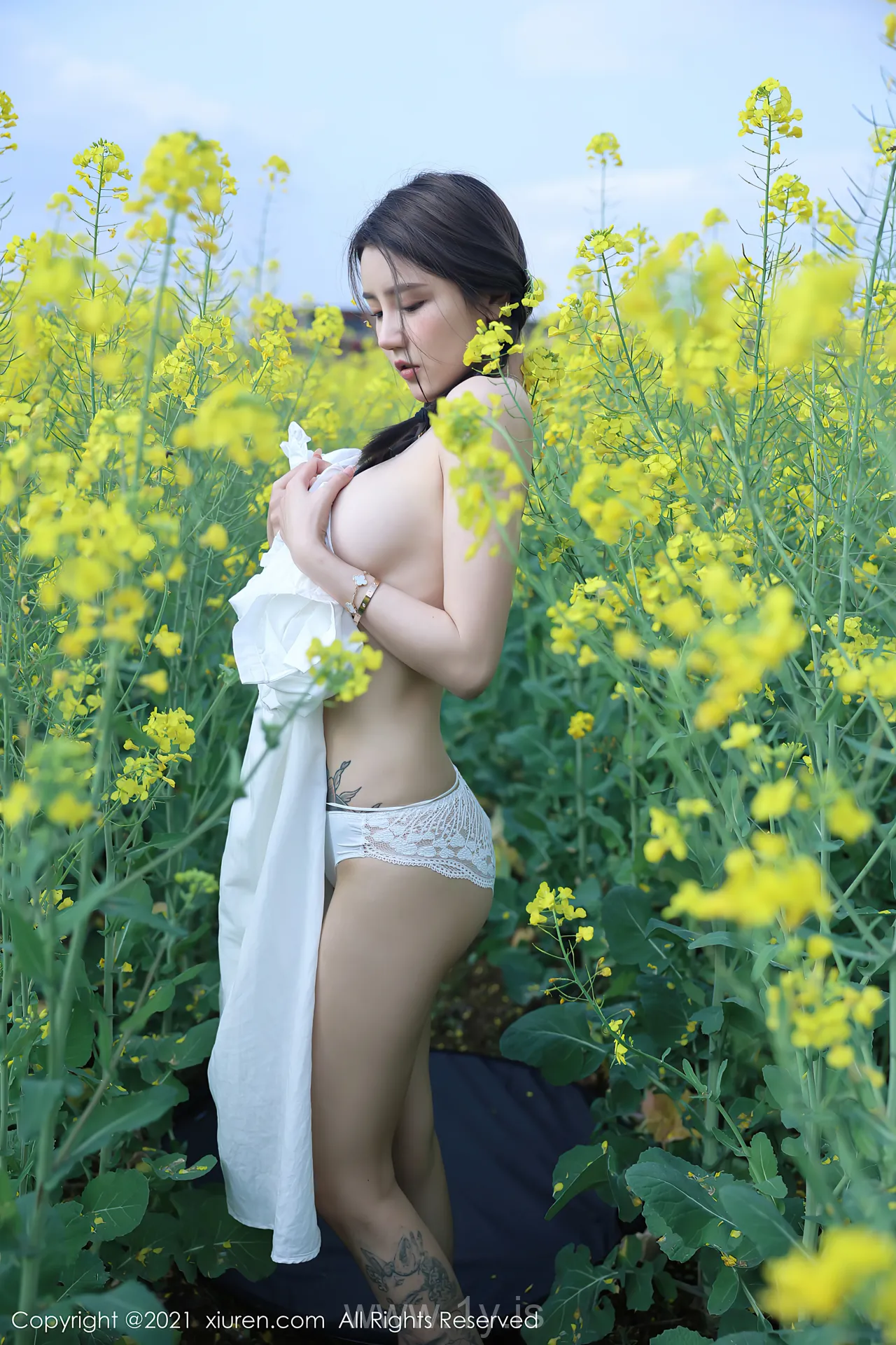 XIUREN(秀人网) NO.3276 Well-developed & Gorgeous Chinese Women 夏西CiCi