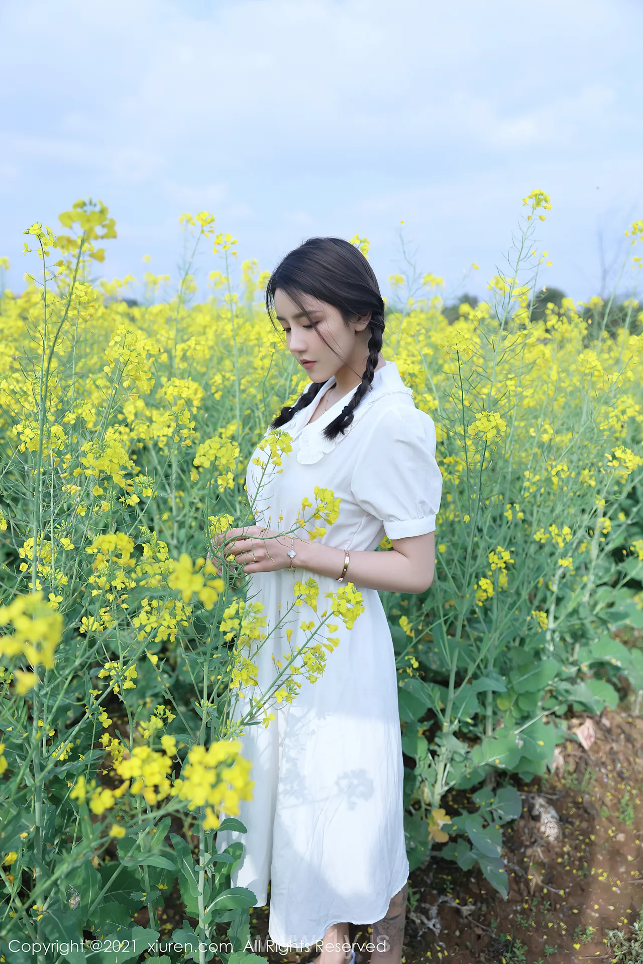 XIUREN(秀人网) NO.3276 Well-developed & Gorgeous Chinese Women 夏西CiCi