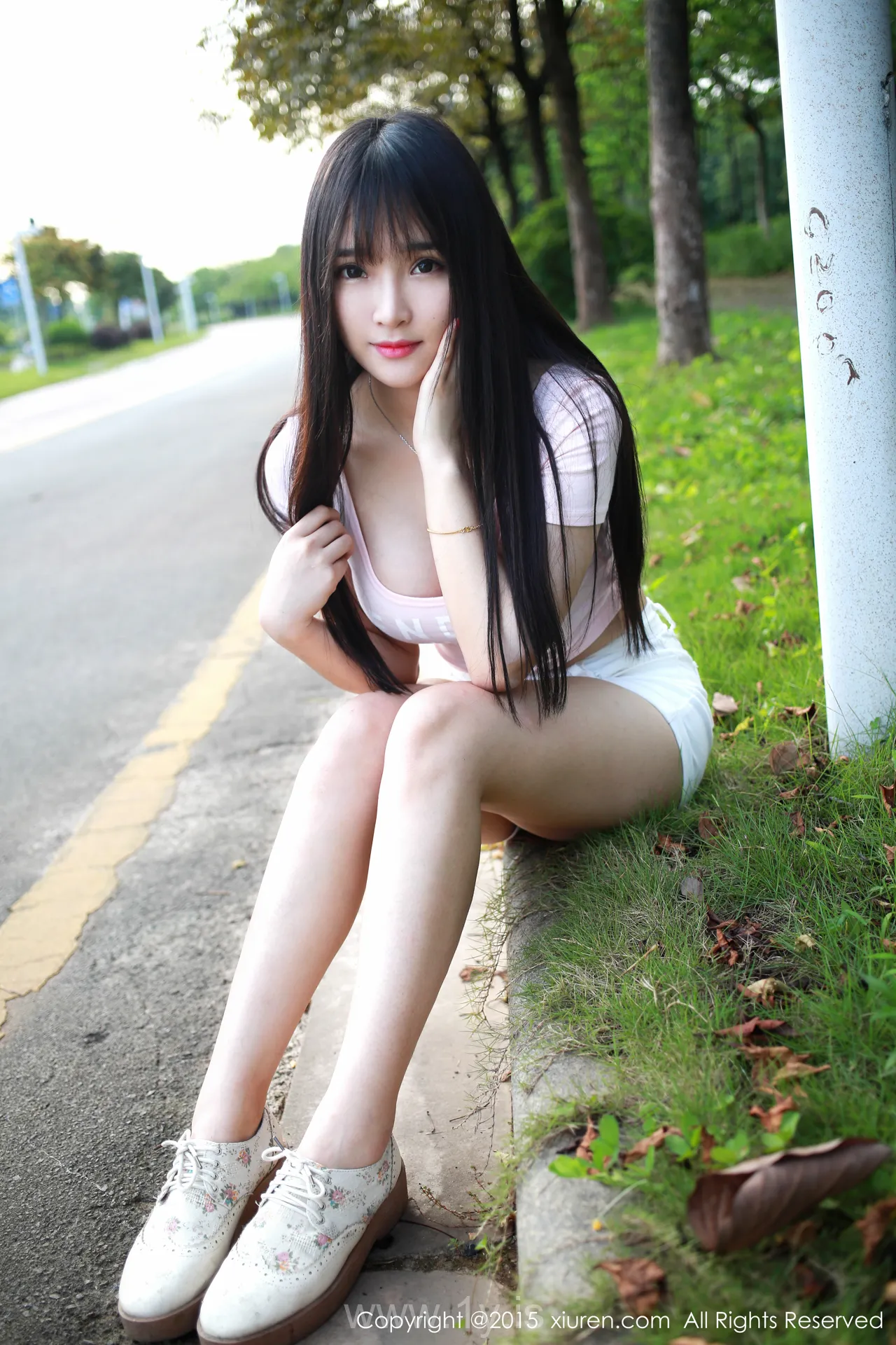 XIUREN(秀人网) NO.345 Slim & Good-looking Asian Teen 夏瑶baby