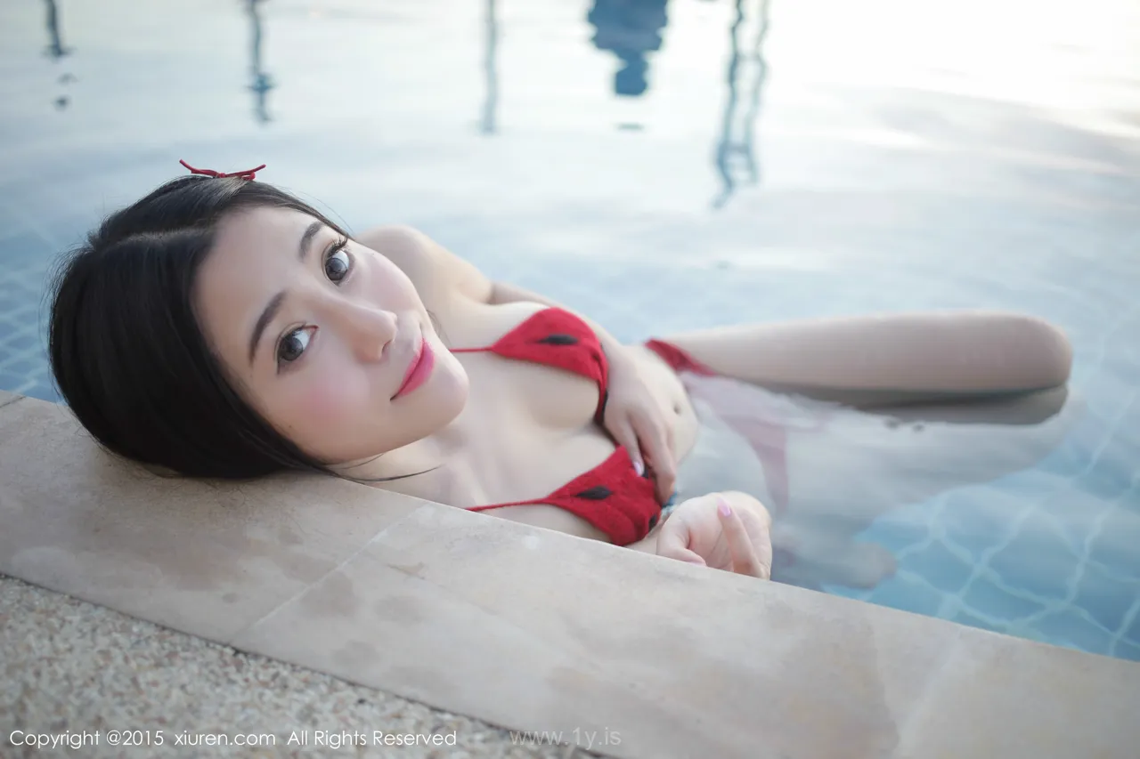 XIUREN(秀人网) NO.445 Good-looking & Elegant Chinese Babe 兜豆靚