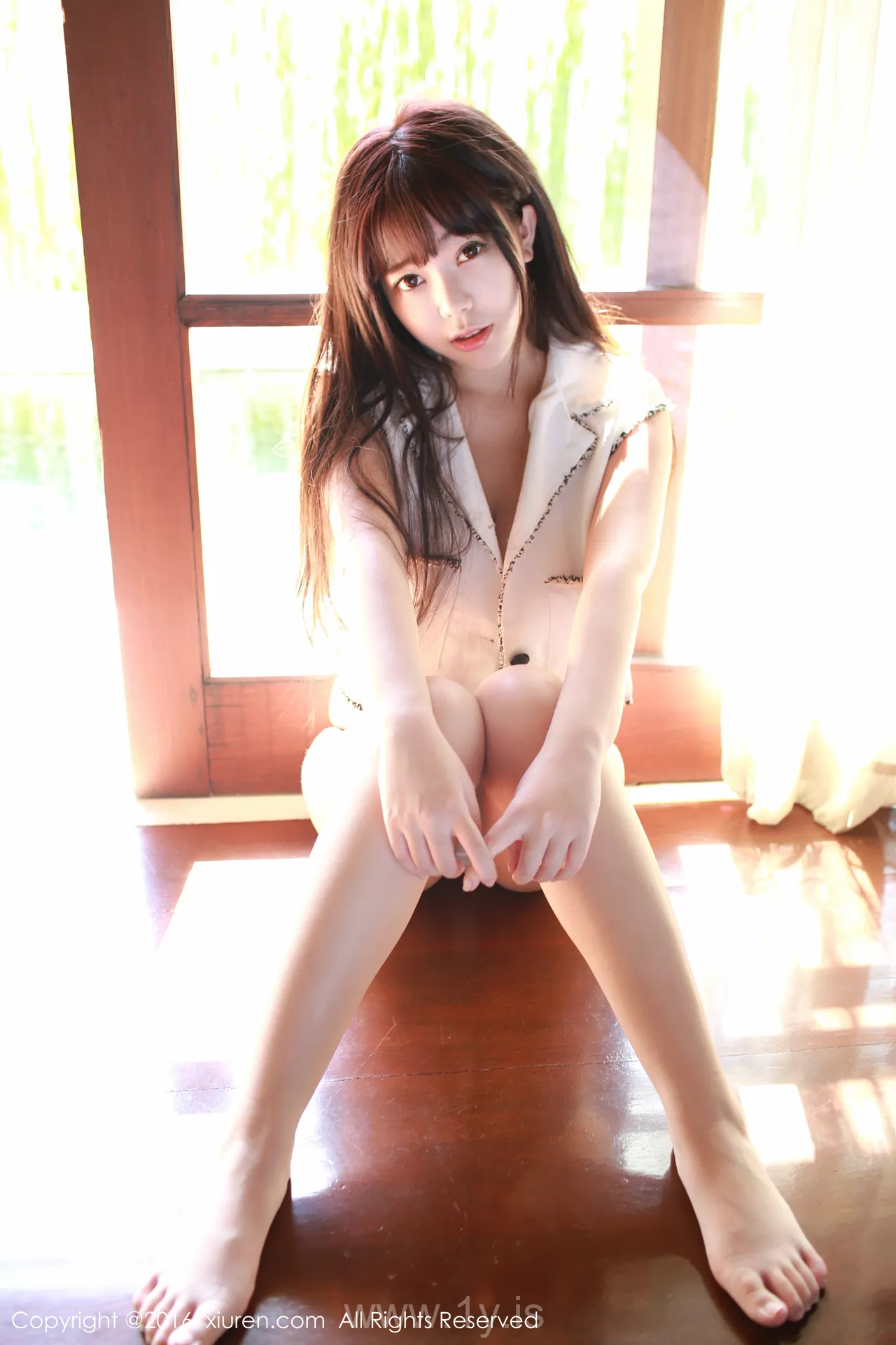 XIUREN(秀人网) NO.495 Fashionable Chinese Homebody Girl 刘飞儿Faye