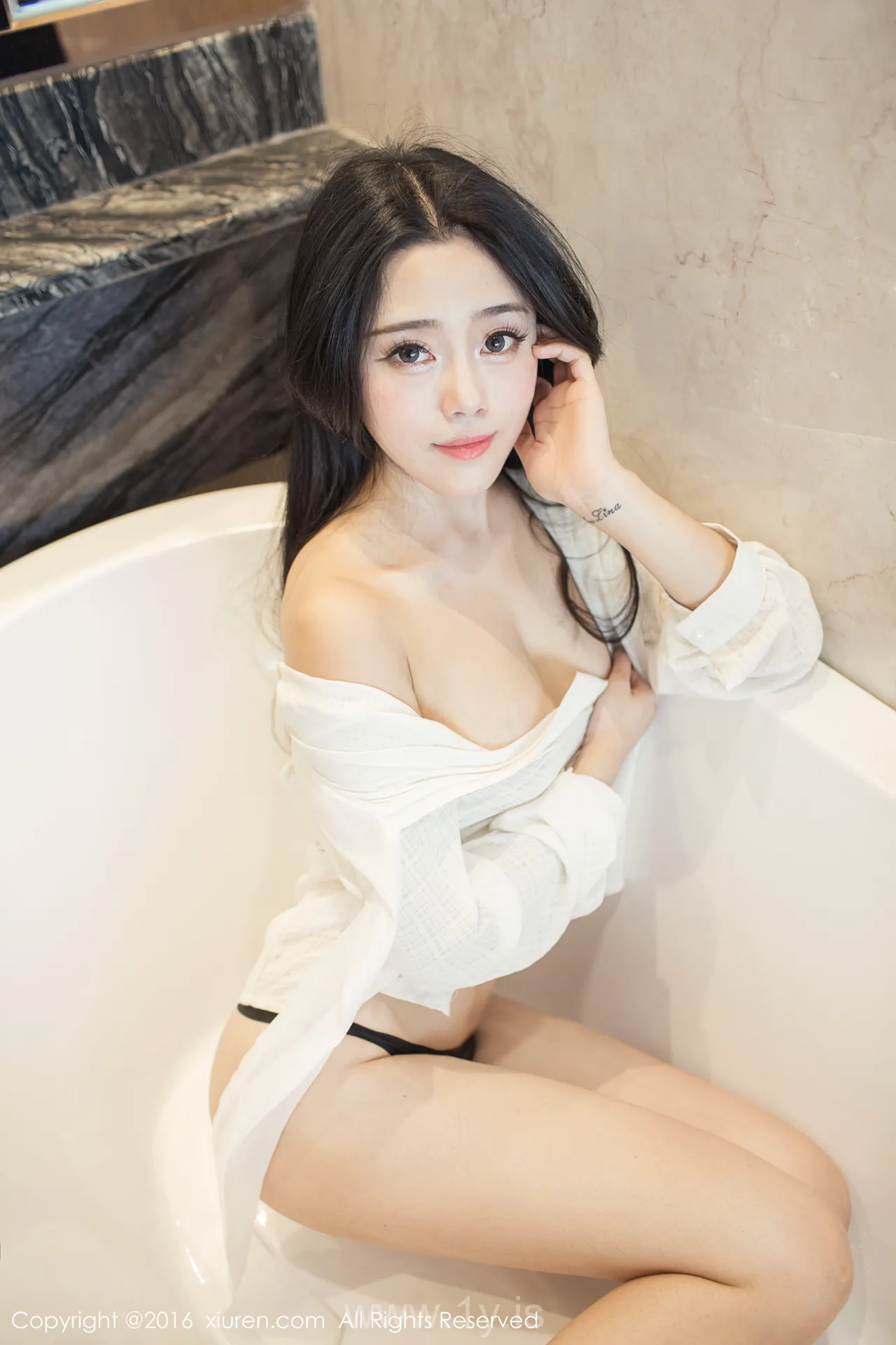 XIUREN(秀人网) NO.519 Good-looking Asian Model 兜豆靓Youlina