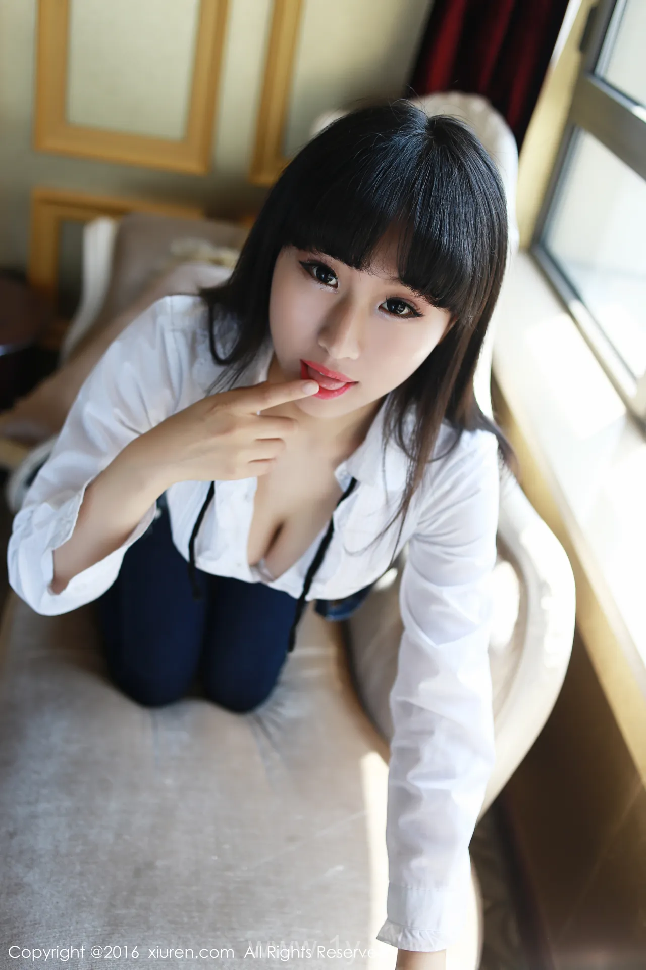 XIUREN(秀人网) NO.520 Good-looking & Attractive Chinese Girl 月音瞳
