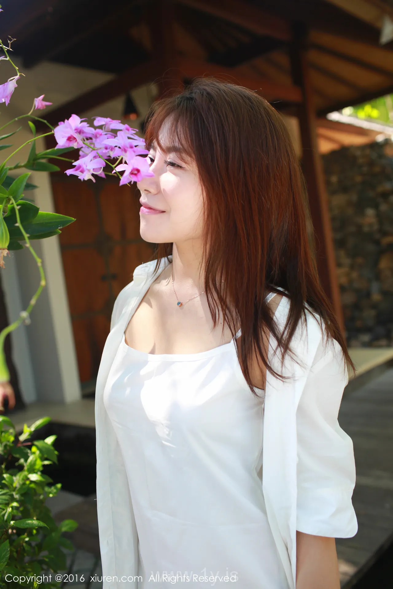 XIUREN(秀人网) NO.562 Graceful Asian Beauty 许诺Sabrina