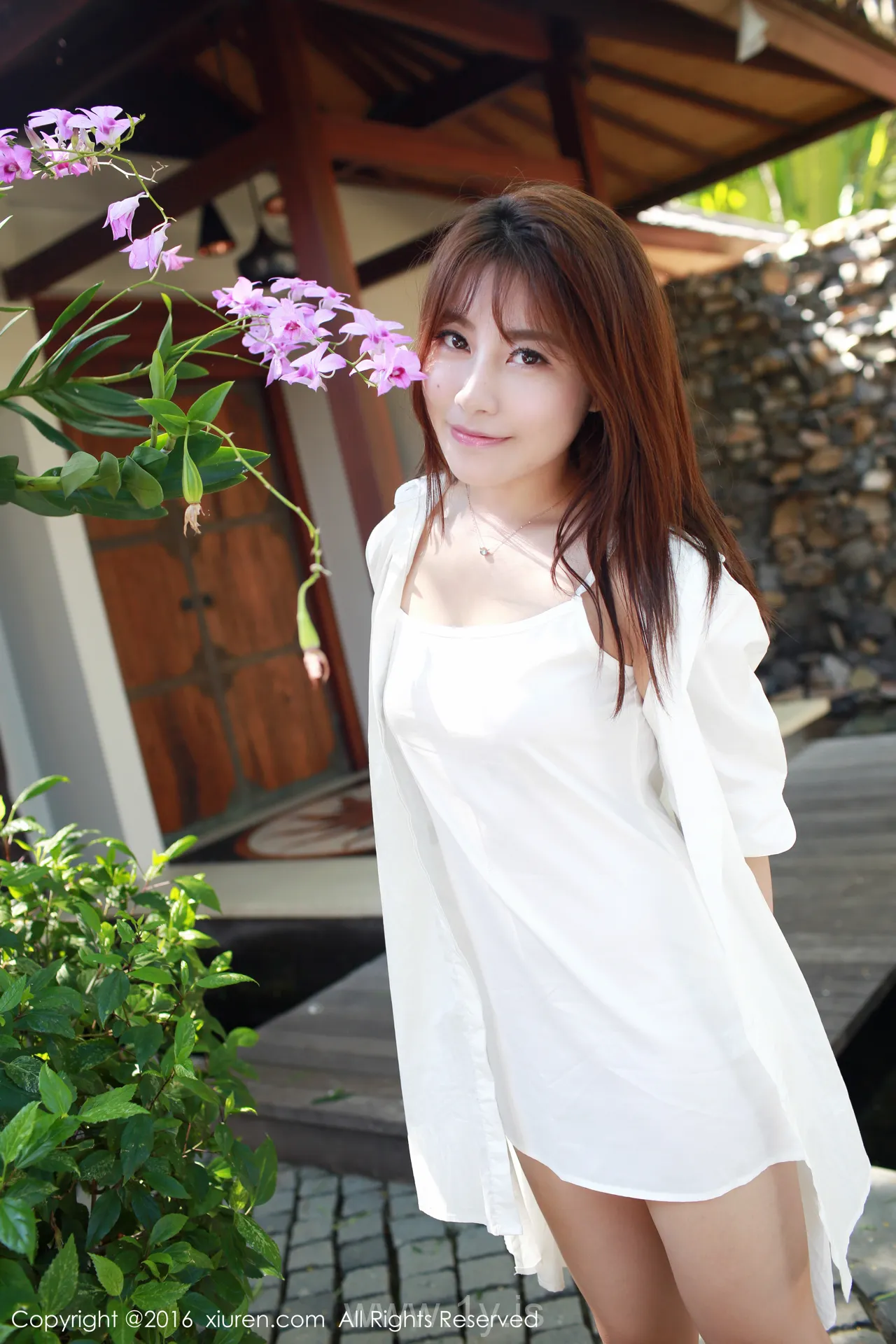 XIUREN(秀人网) NO.562 Graceful Asian Beauty 许诺Sabrina