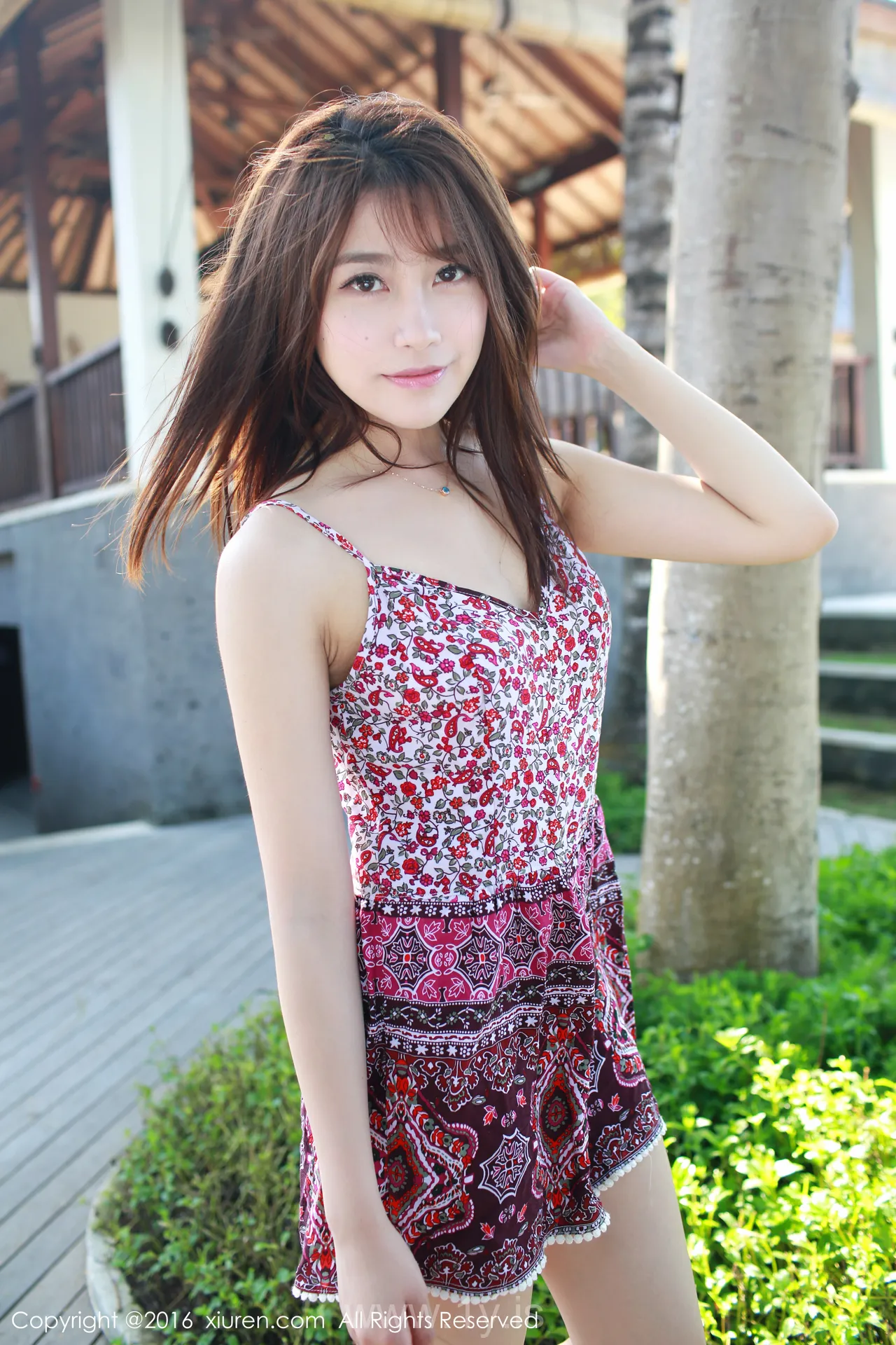 XIUREN(秀人网) NO.562 Graceful Asian Beauty 许诺Sabrina