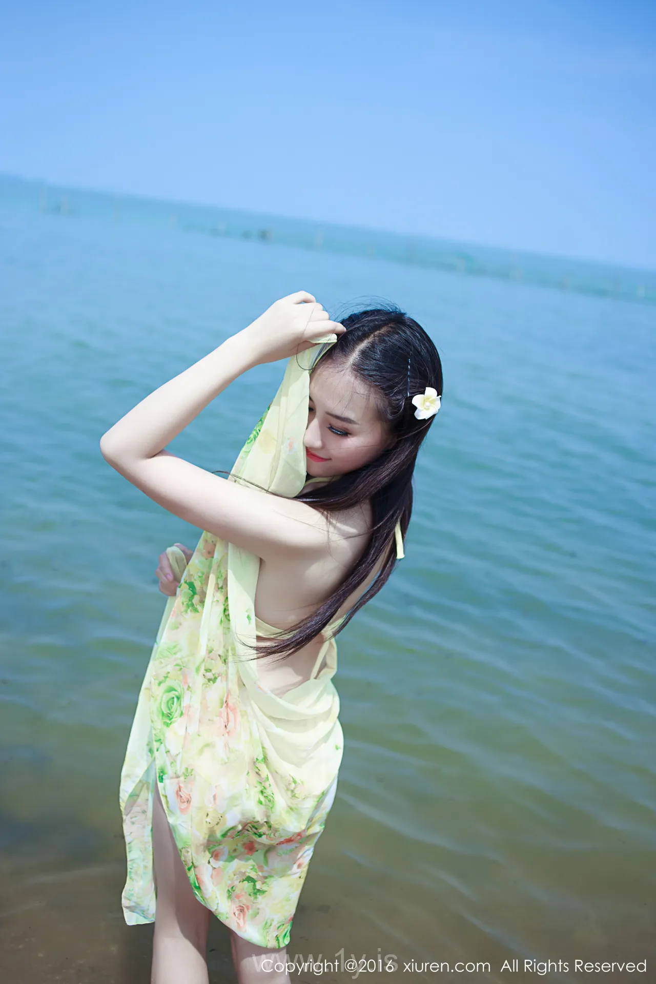 XIUREN(秀人网) NO.563 Well-developed & Irresistible Chinese Goddess 月音瞳