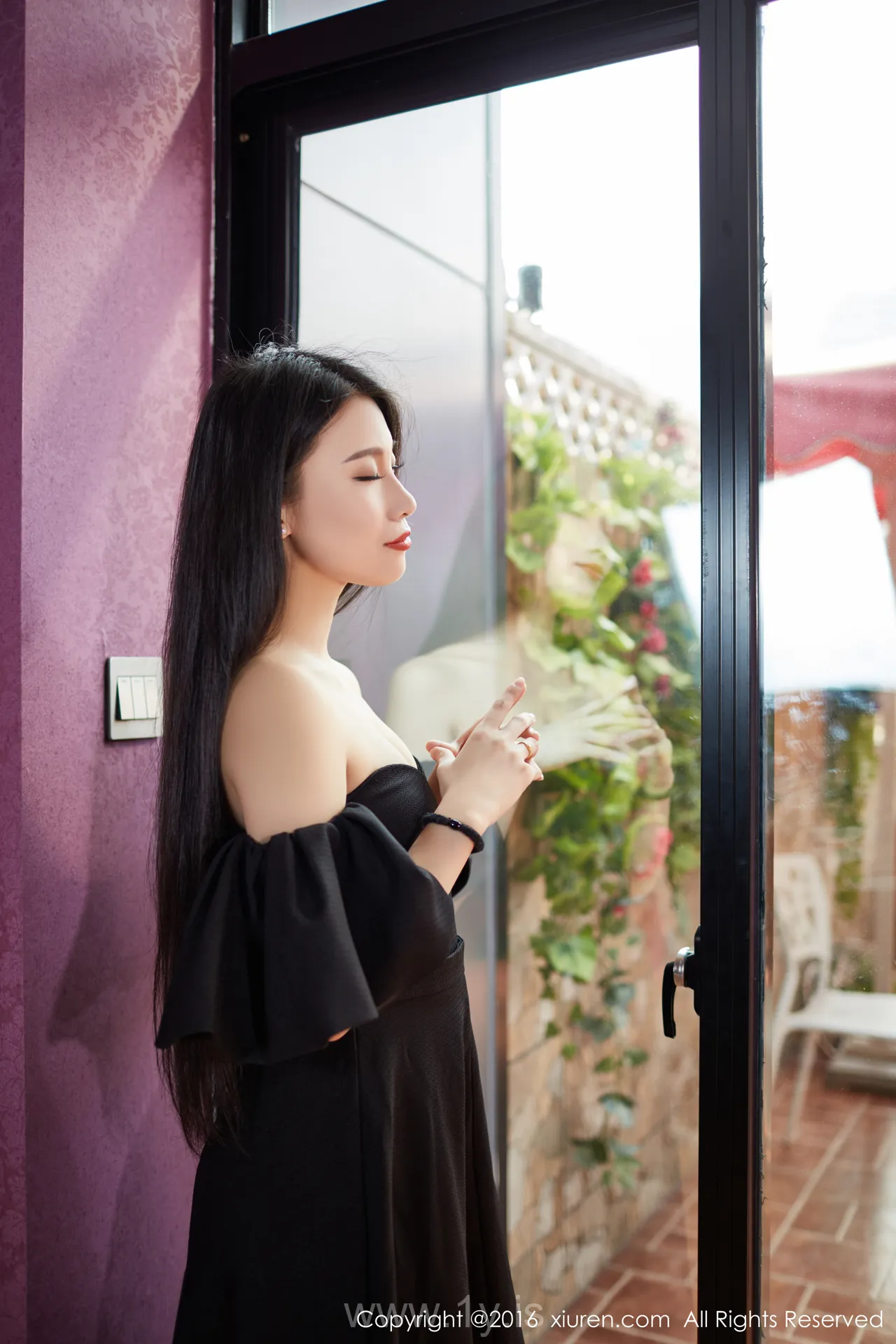 XIUREN(秀人网) NO.583 Elegant & Pretty Chinese Homebody Girl 战姝羽Zina