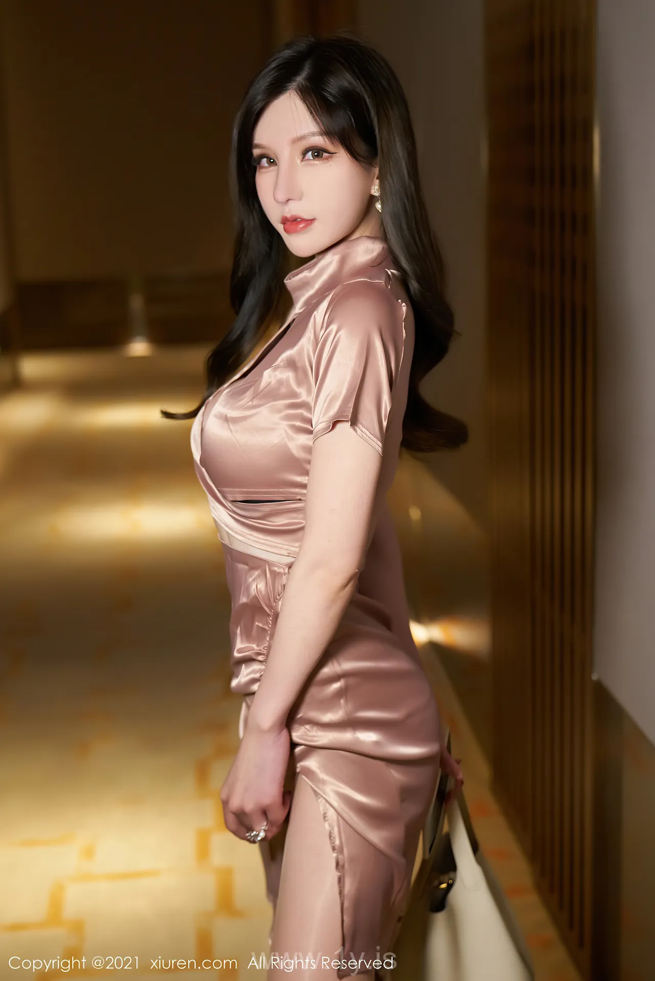 XIUREN(秀人网) NO.3338 Attractive & Good-looking Asian Women 周于希Sandy