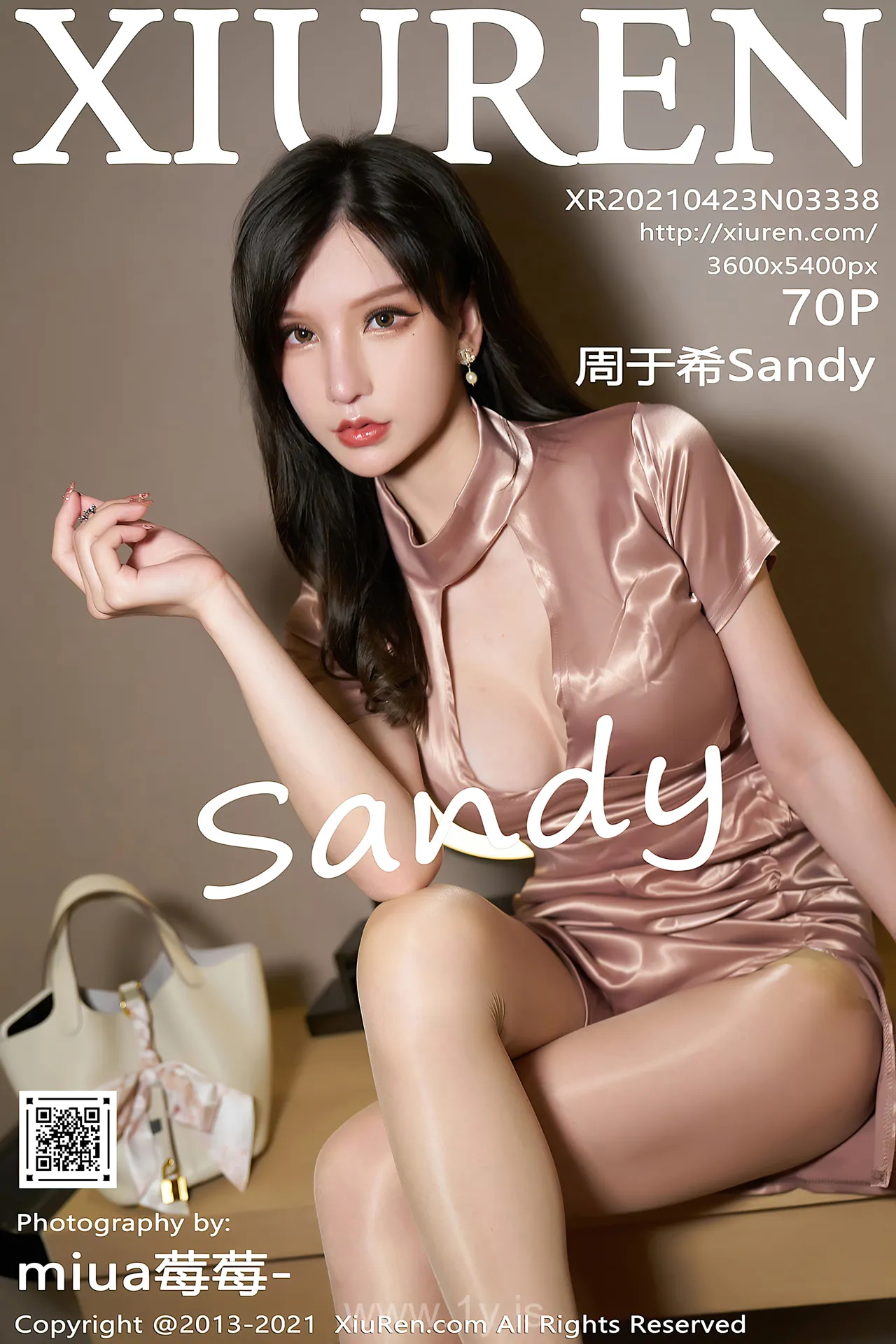 XIUREN(秀人网) NO.3338 Attractive & Good-looking Asian Women 周于希Sandy