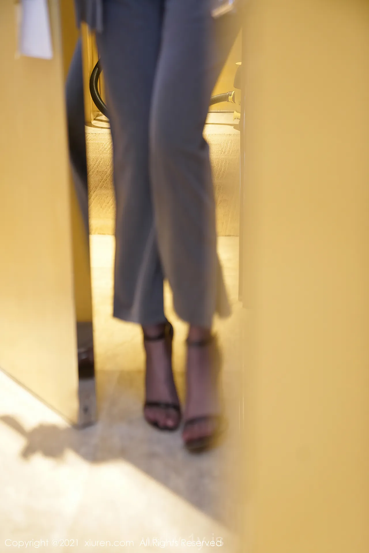 XIUREN(秀人网) NO.3368 Classy & Elegant Asian Peri 周慕汐baby