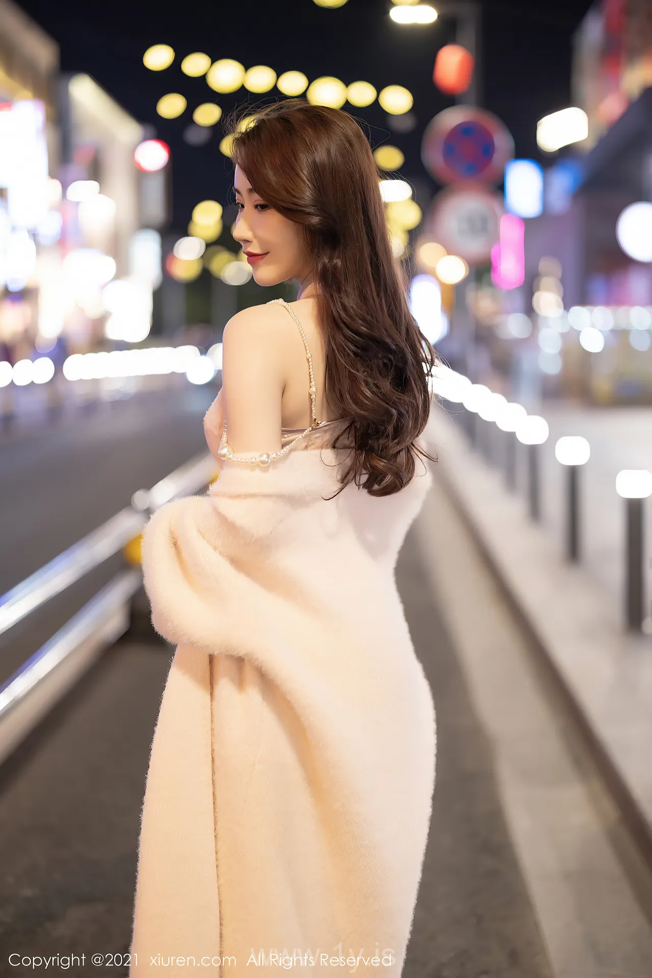 XIUREN(秀人网) NO.3497 Elegant & Knockout Chinese Model Cherry绯月樱