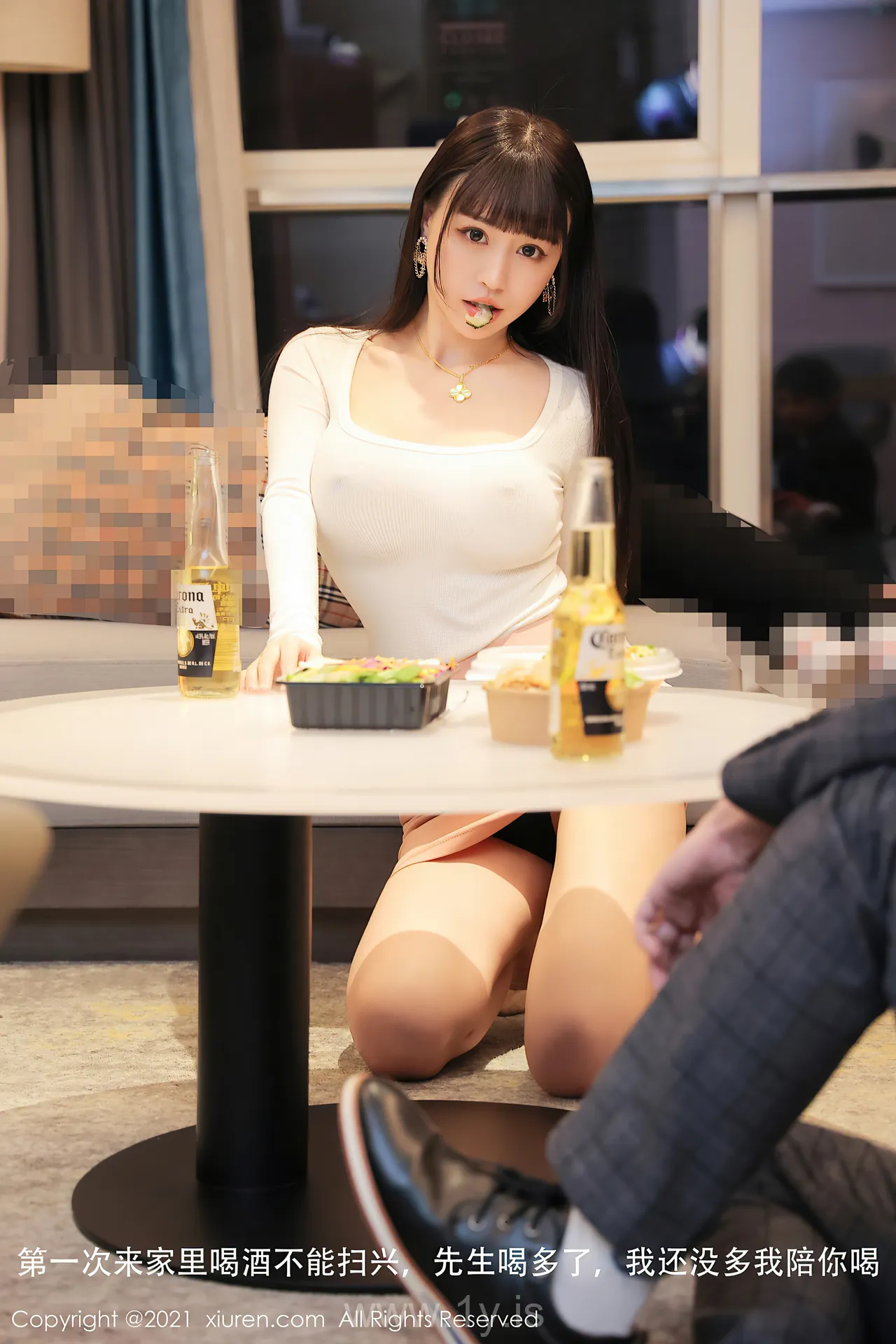 XIUREN(秀人网) NO.3587 Good-looking & Exquisite Asian Belle 朱可儿Flower