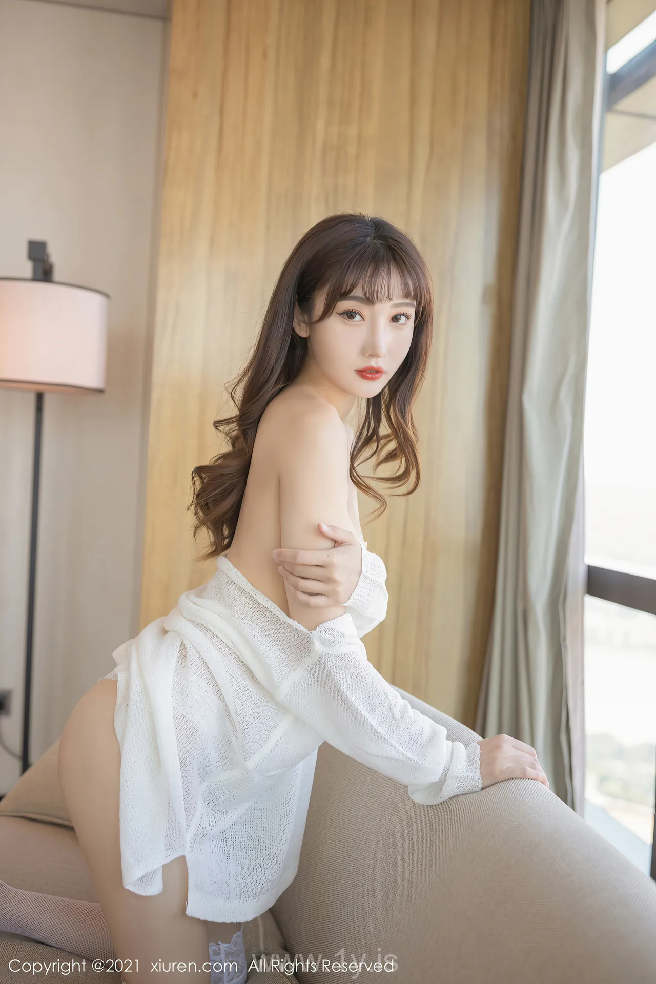 XIUREN(秀人网) NO.3609 Slender & Good-looking Asian Hottie 陆萱萱