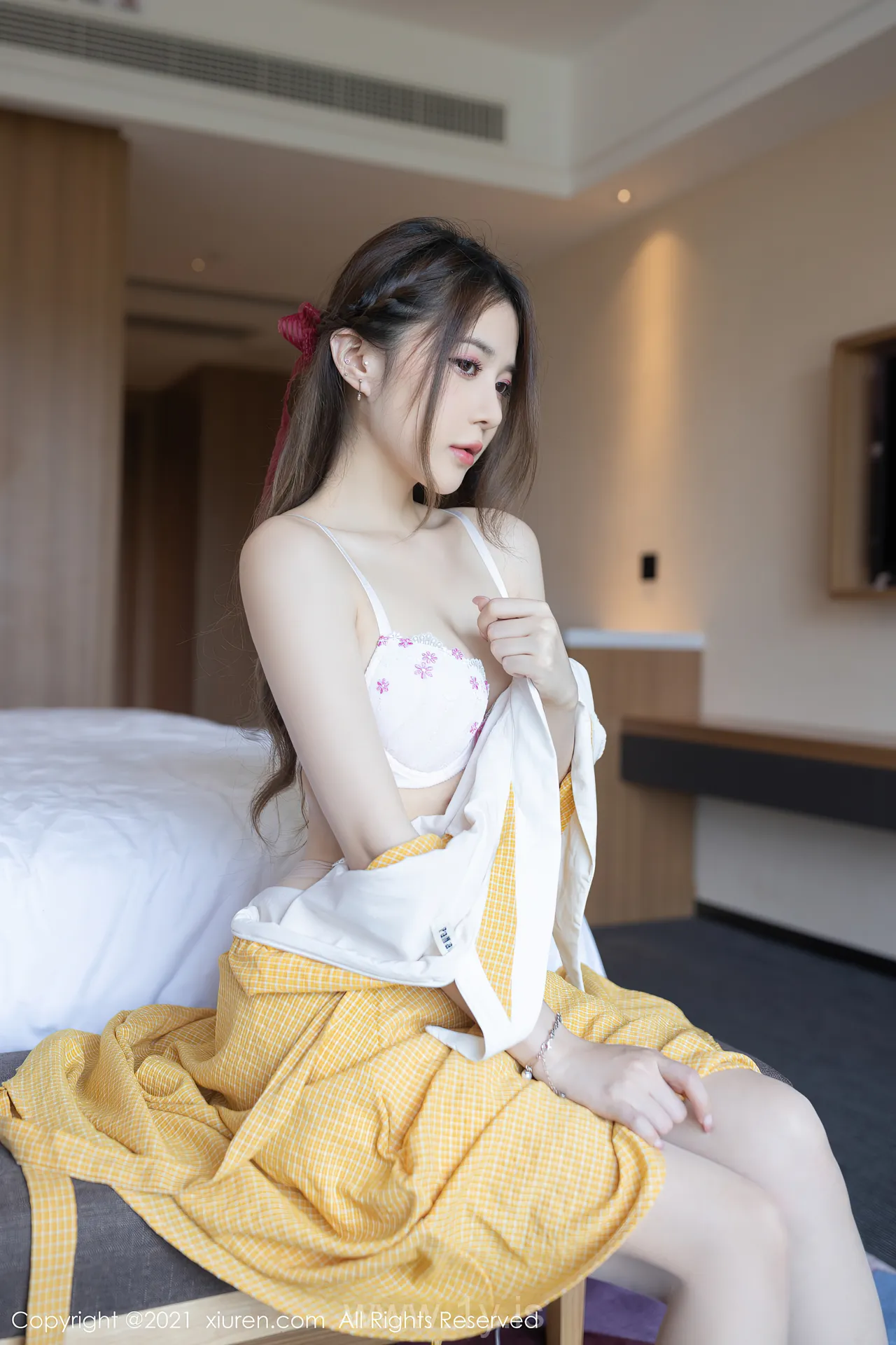XIUREN(秀人网) NO.3648 Pretty & Beautiful Asian Cougar 鱼子酱Fish