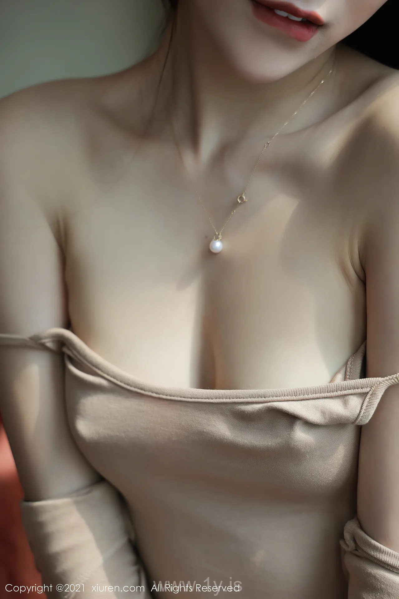 XIUREN(秀人网) NO.3707 Trendy Asian Chick 周慕汐baby